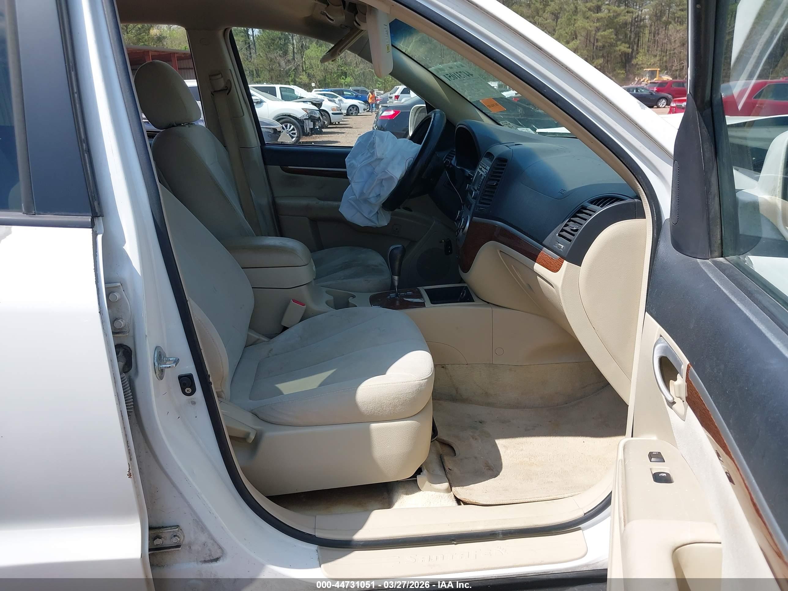 HYUNDAI SANTA image 5
