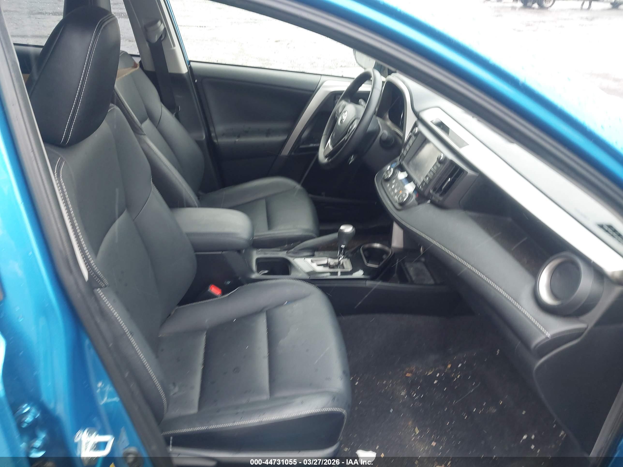 TOYOTA RAV4 image 5