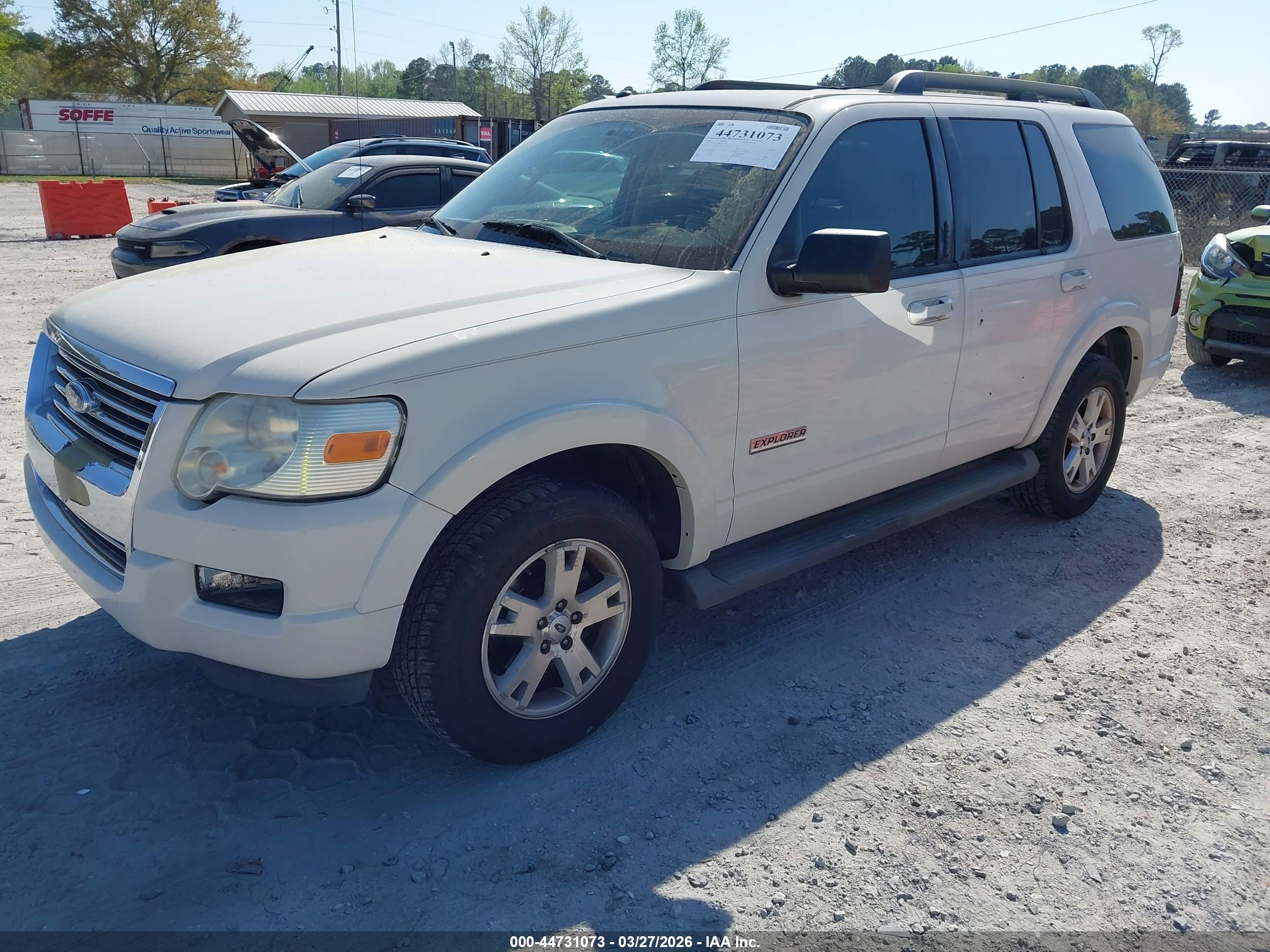 FORD EXPLORER image 2