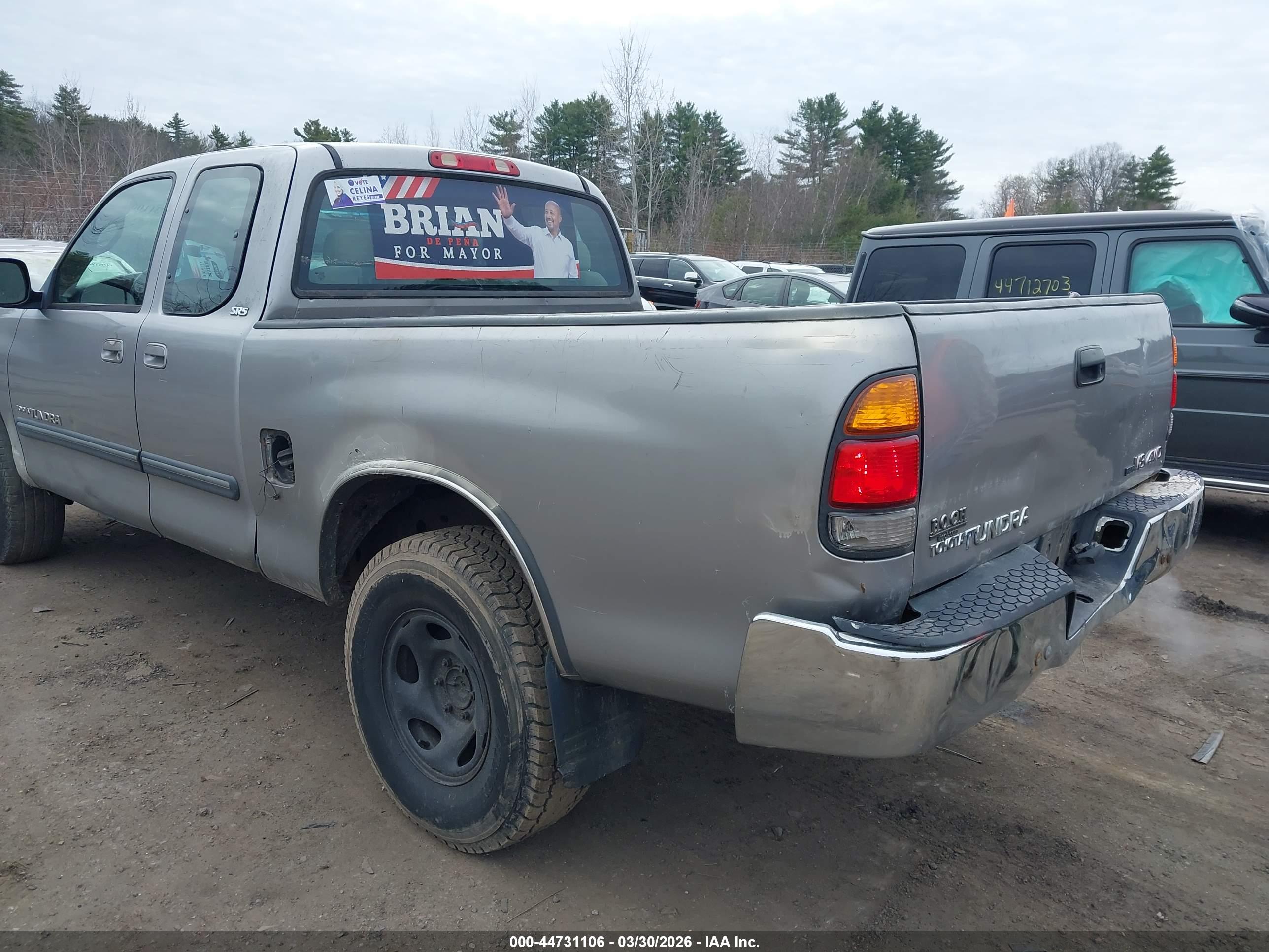 TOYOTA TUNDRA image 3