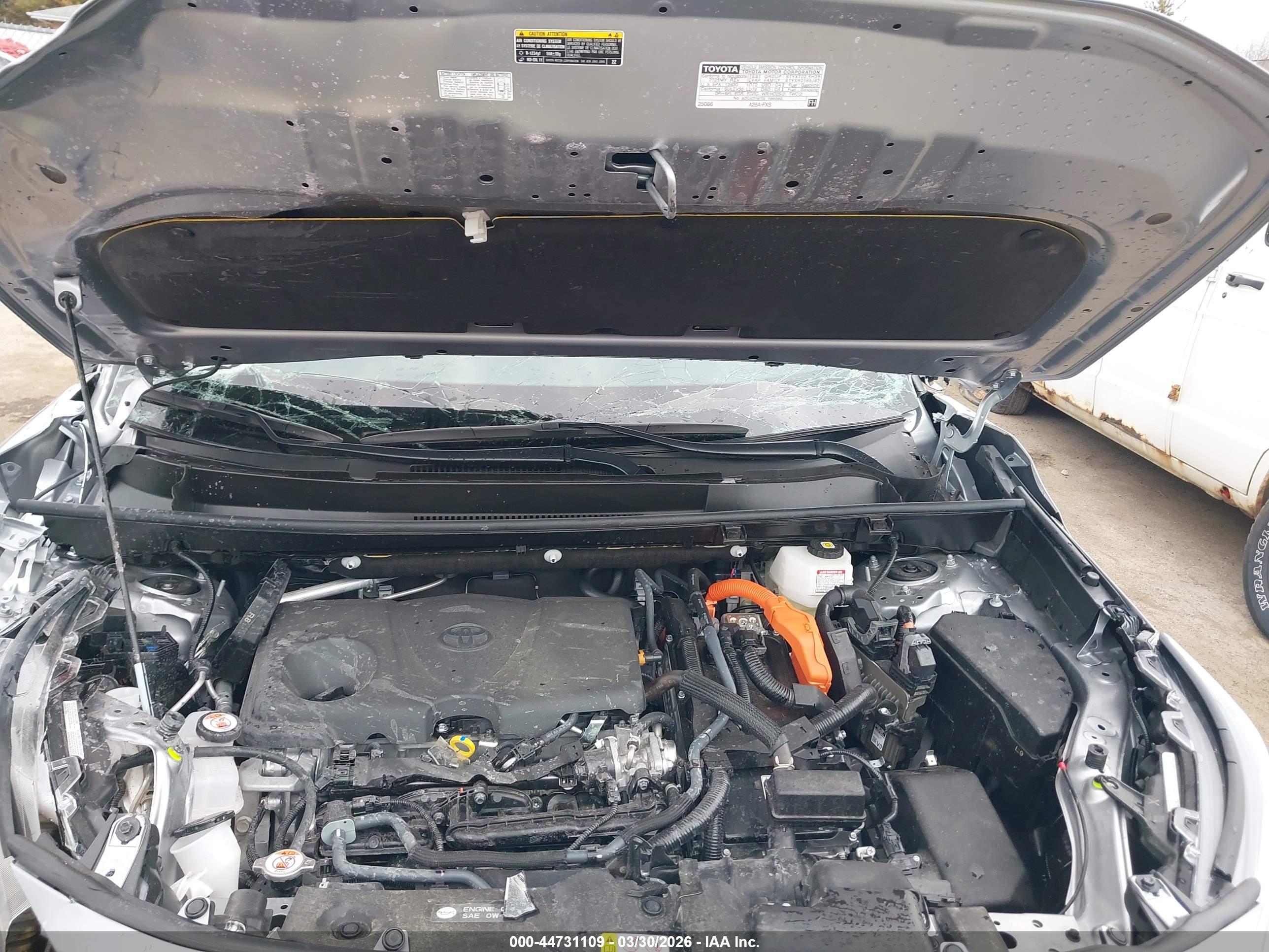 TOYOTA RAV4 image 10
