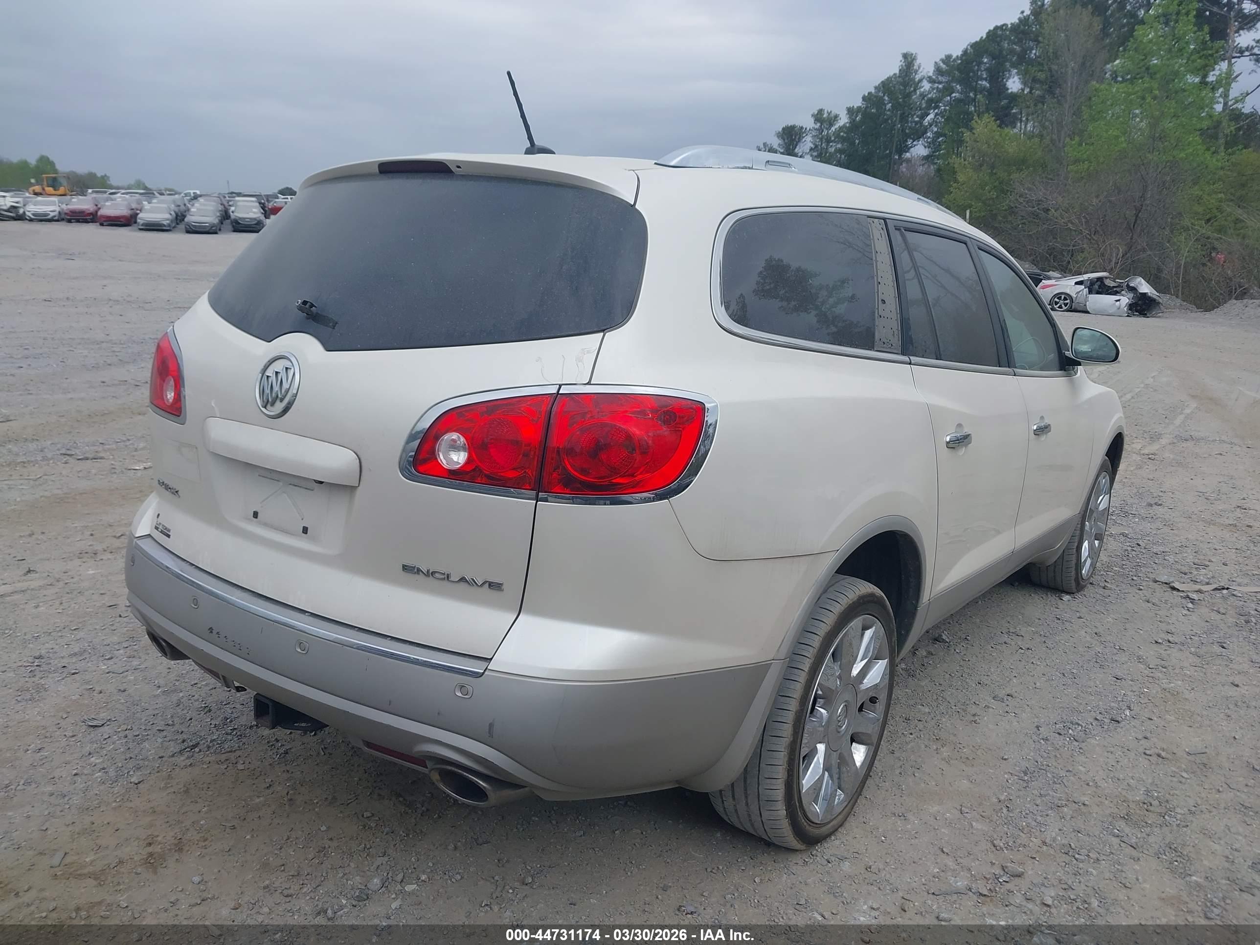BUICK ENCLAVE image 4