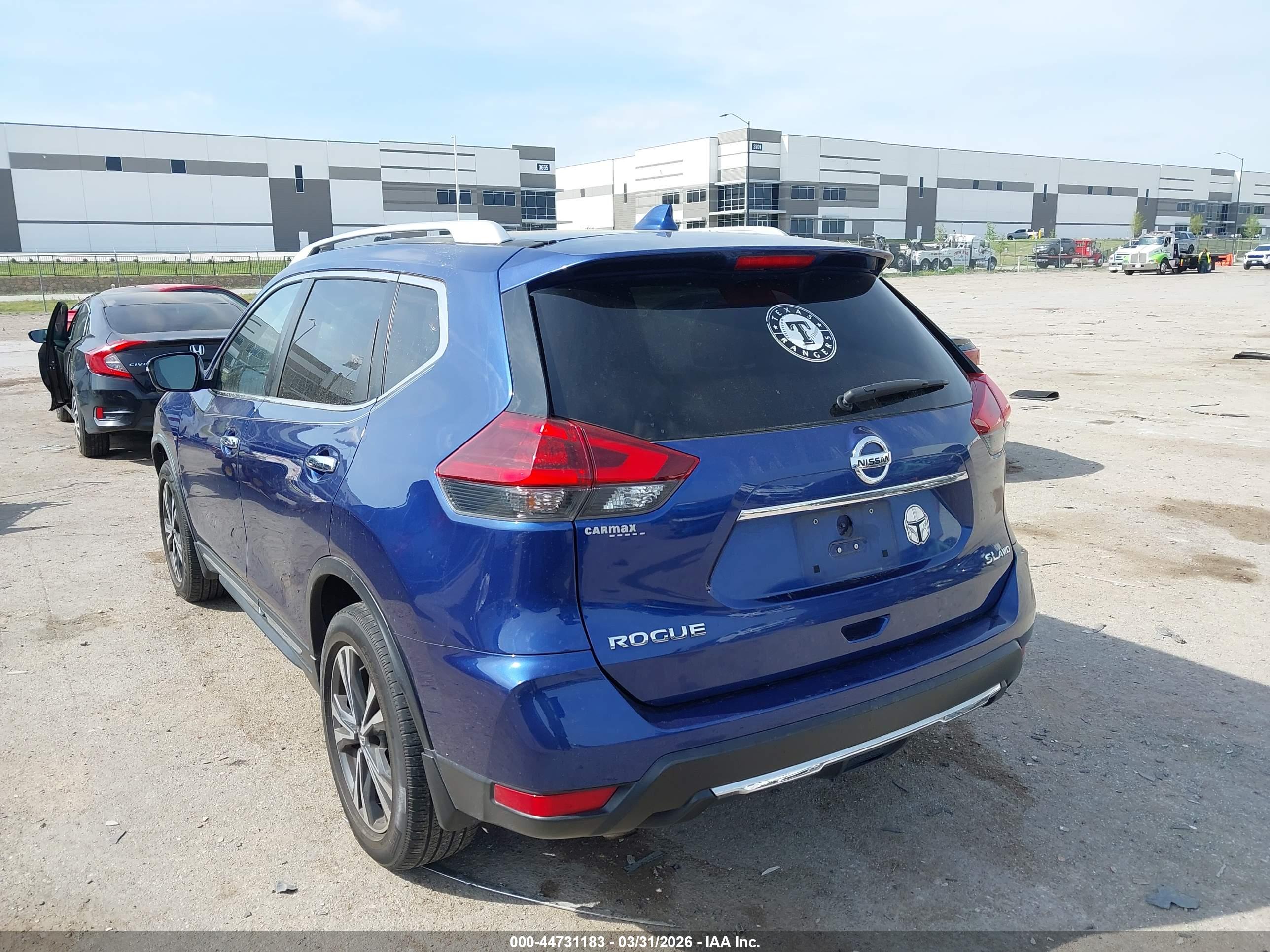 NISSAN ROGUE image 3
