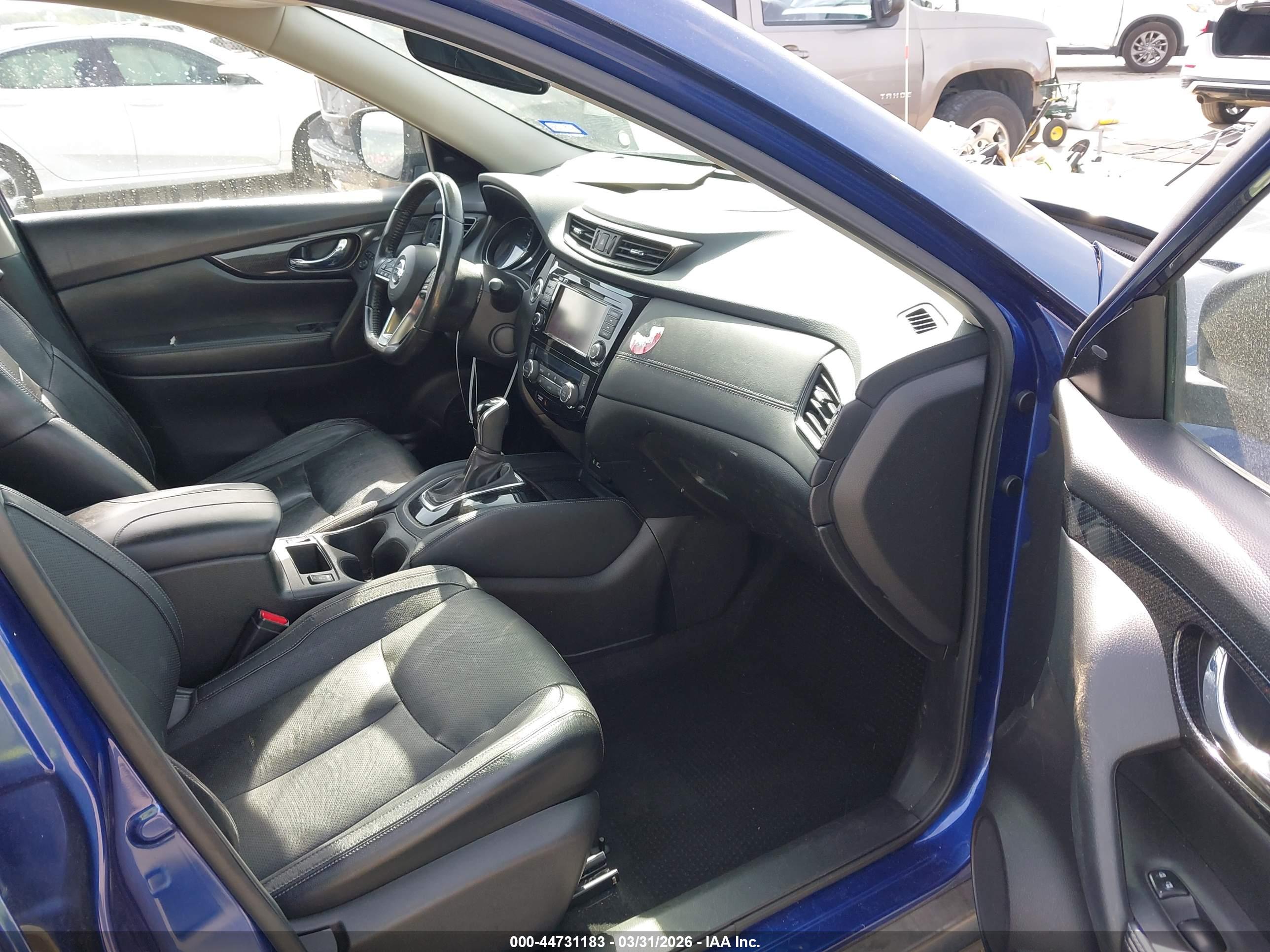 NISSAN ROGUE image 5