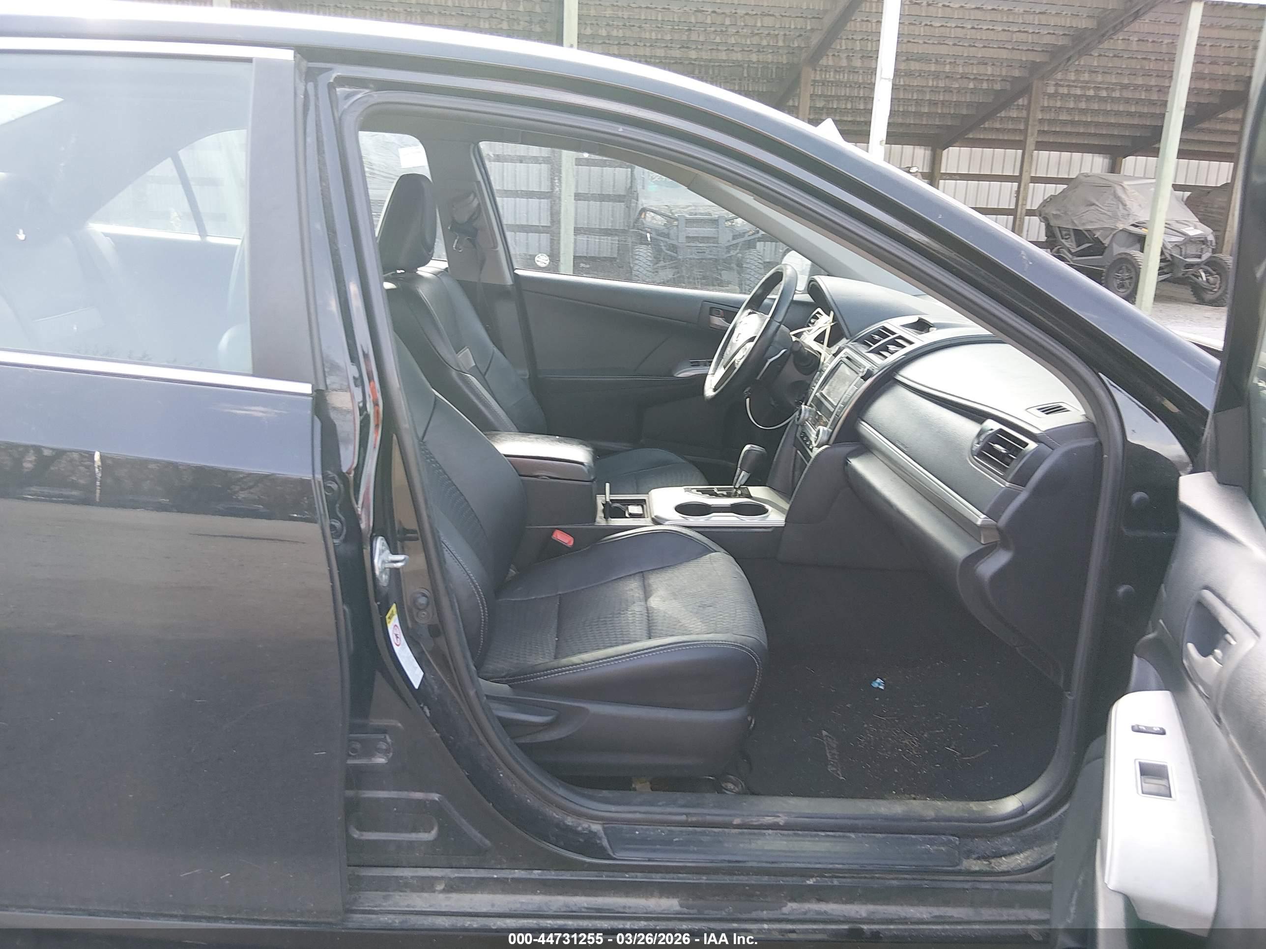 TOYOTA CAMRY image 5