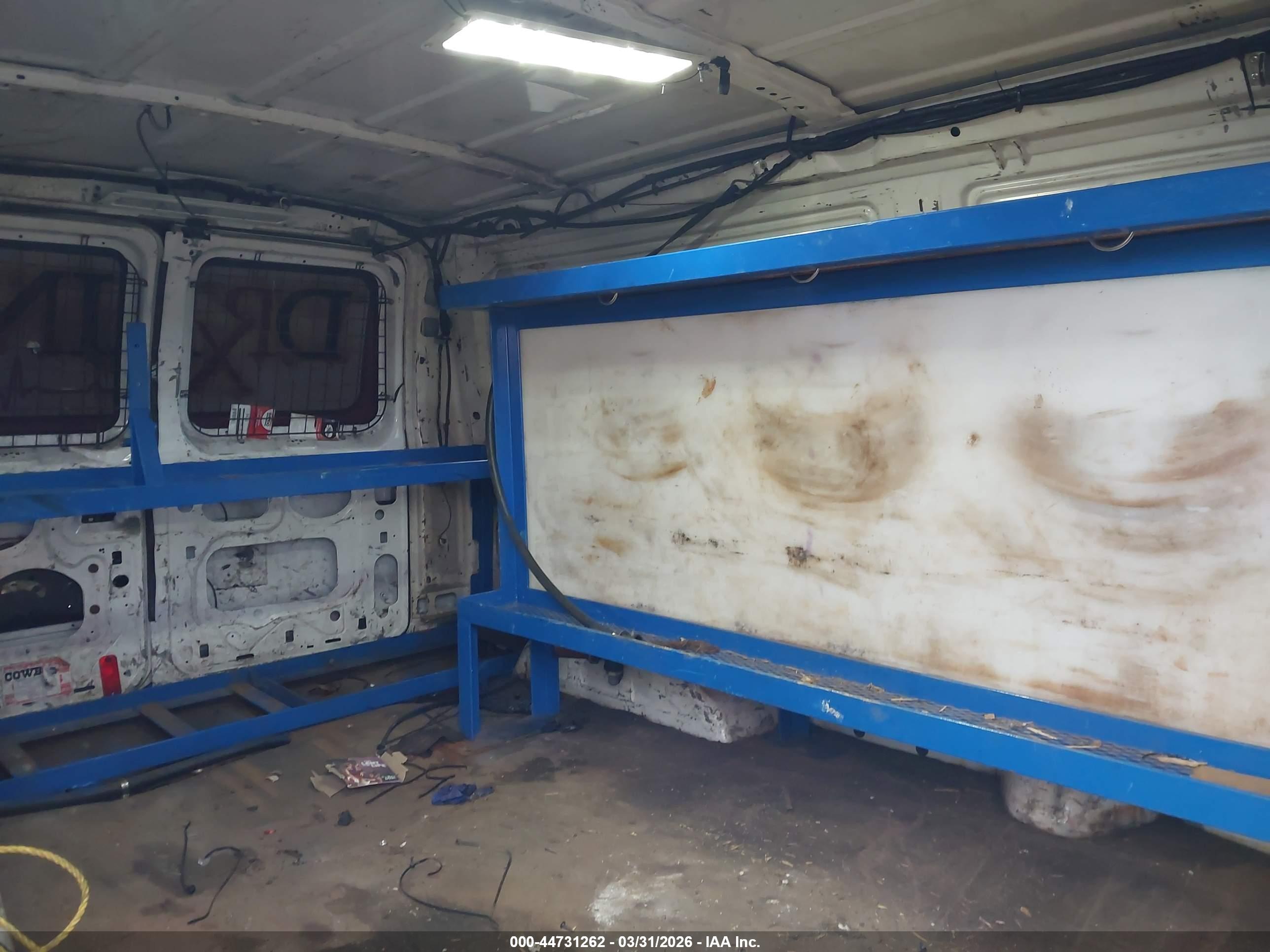 FORD E-150 image 8