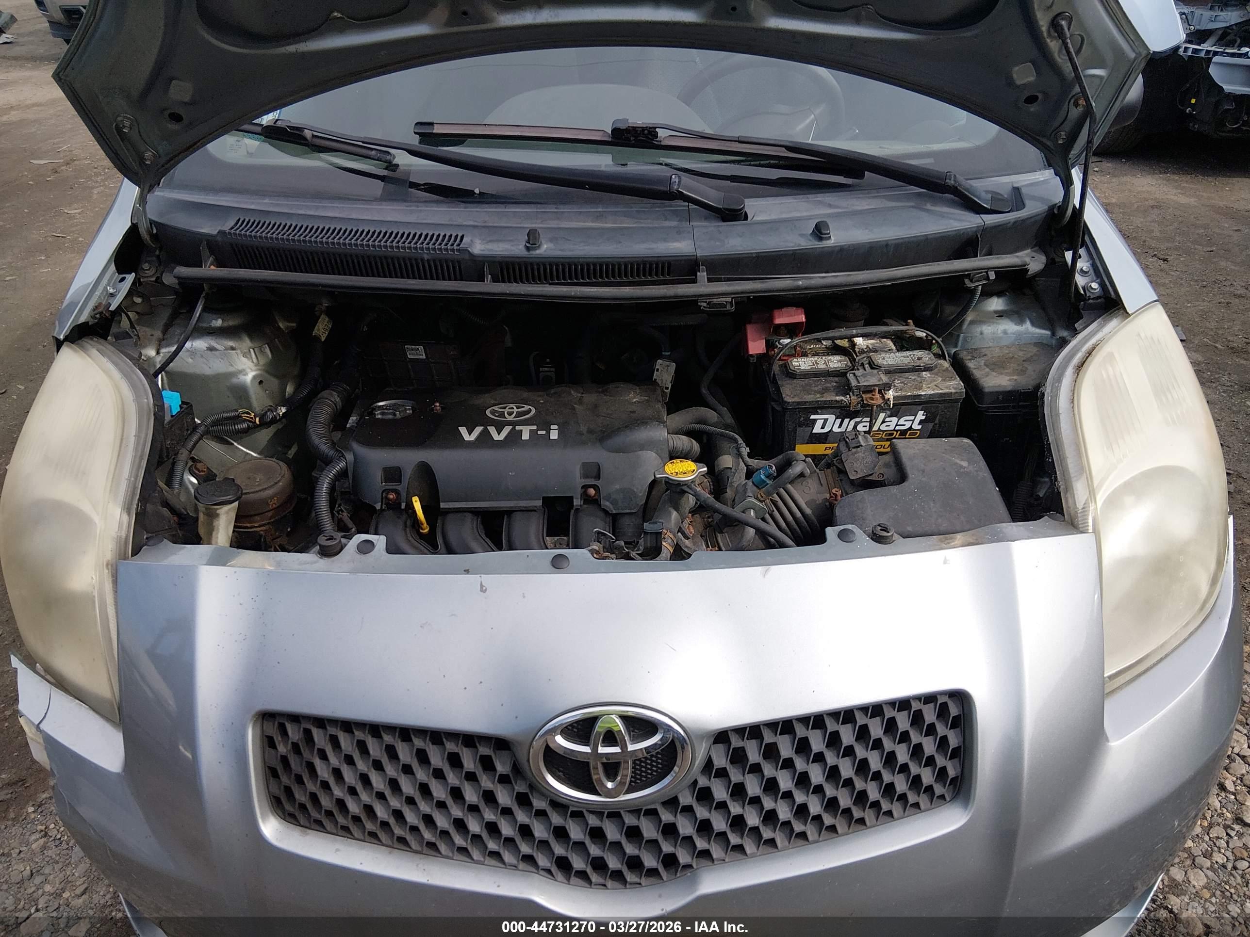 TOYOTA YARIS image 10