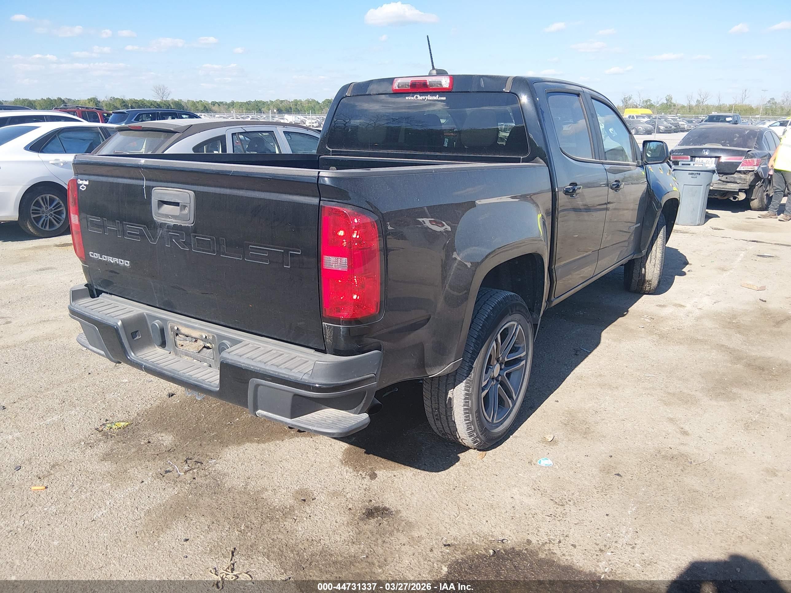 CHEVROLET COLORADO image 4