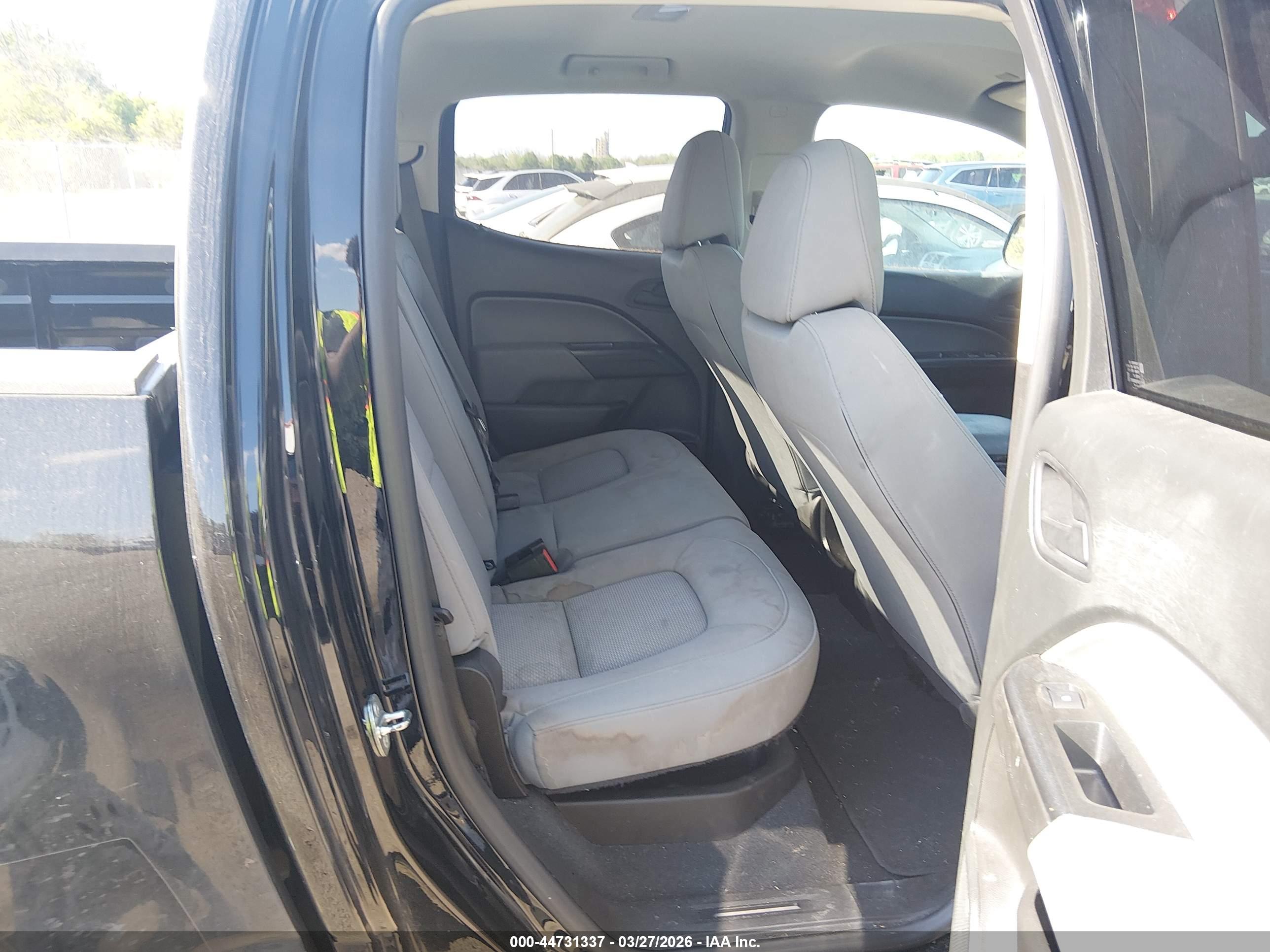 CHEVROLET COLORADO image 8