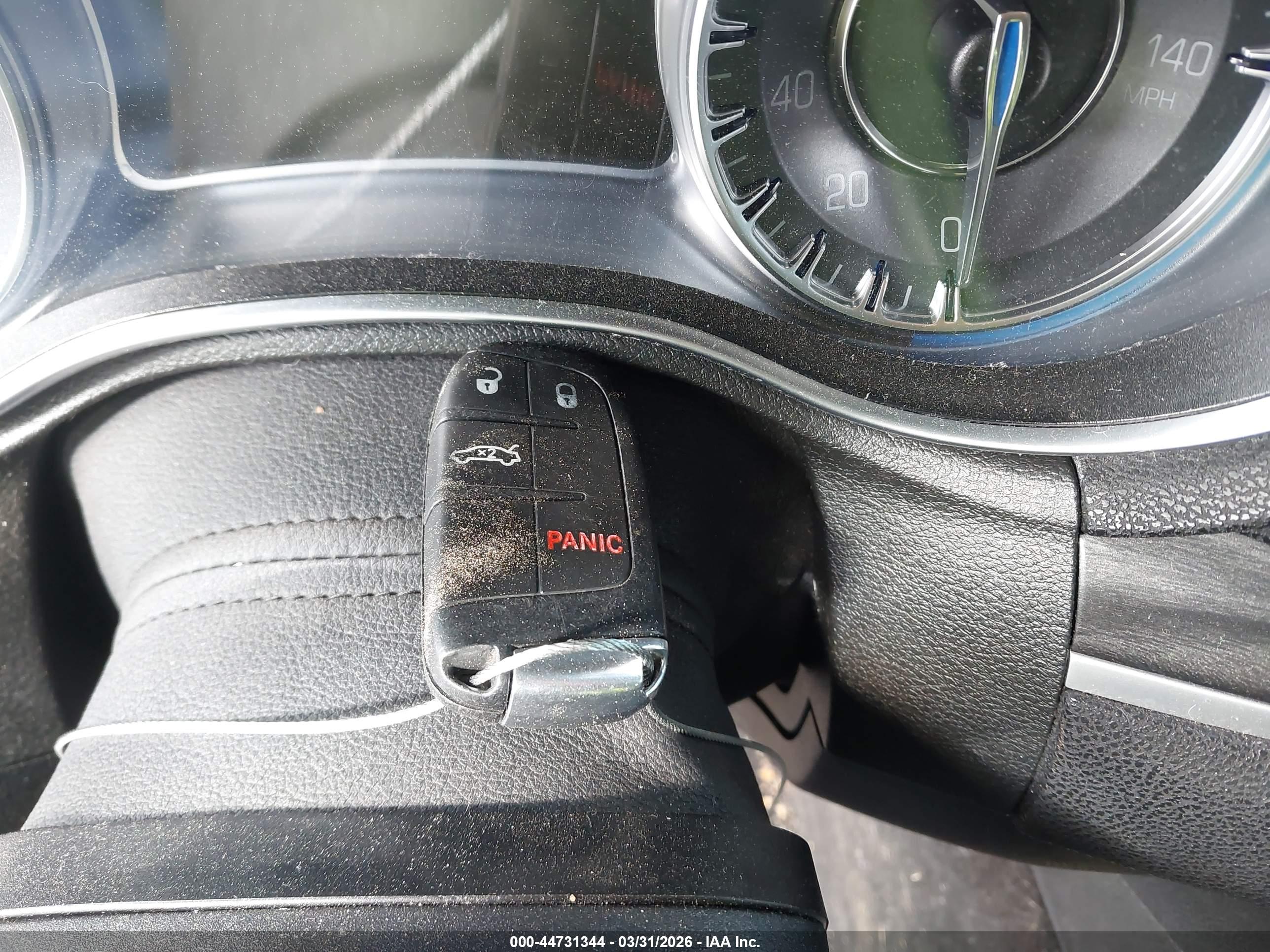 CHRYSLER 300 image 11