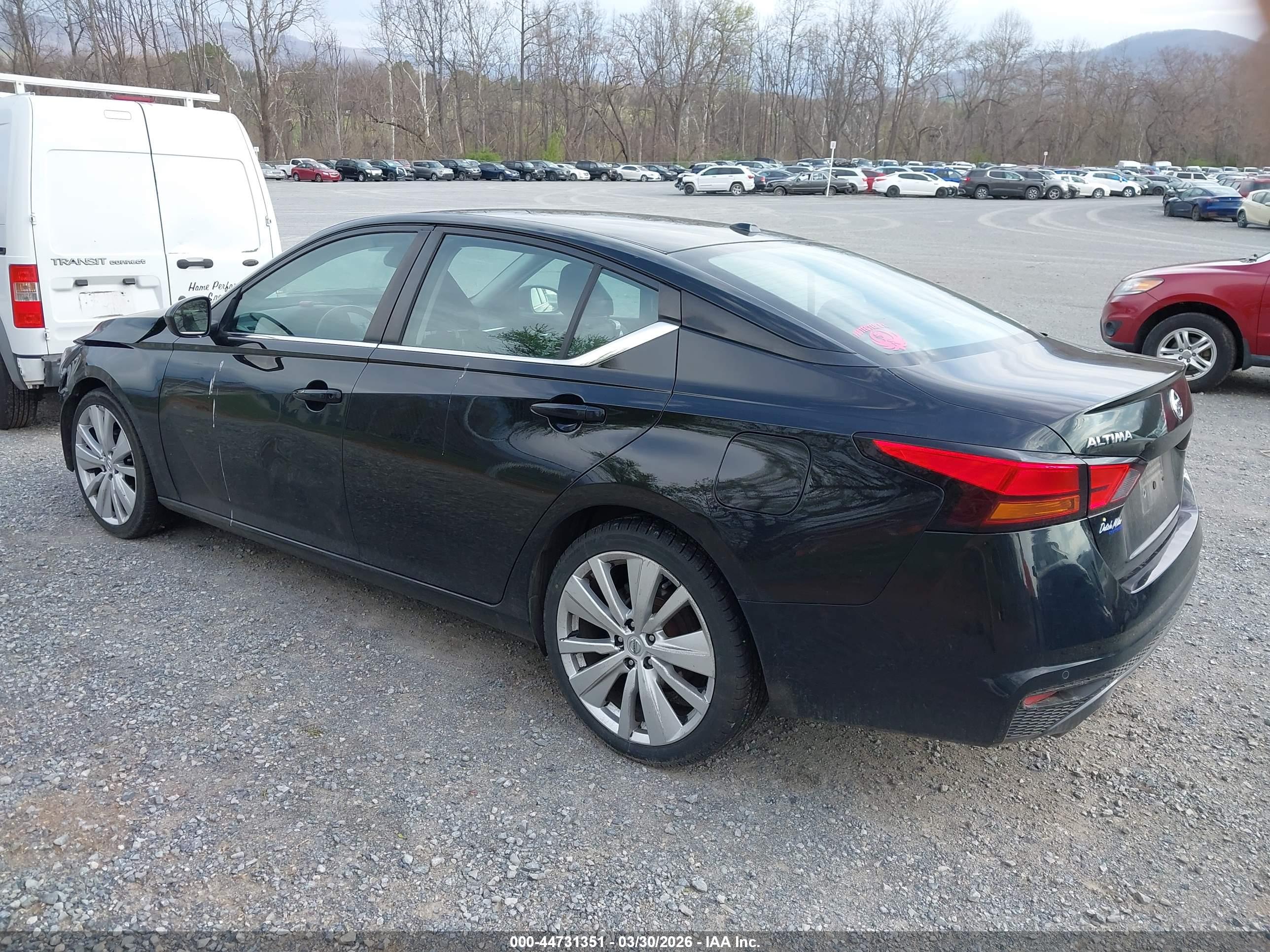 NISSAN ALTIMA image 3