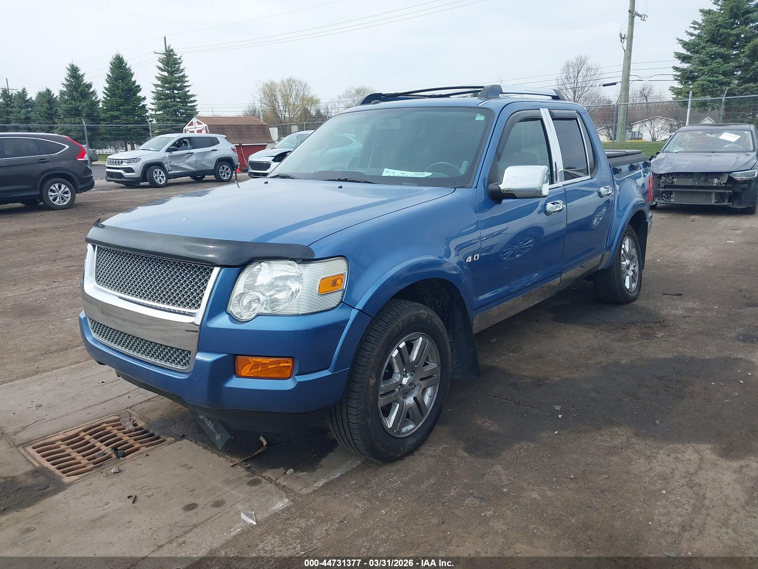 FORD EXPLORER image 2