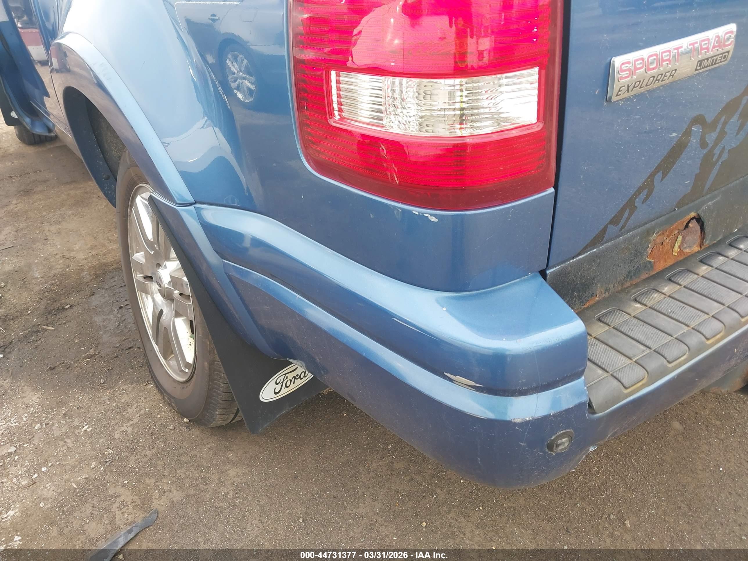 FORD EXPLORER image 6