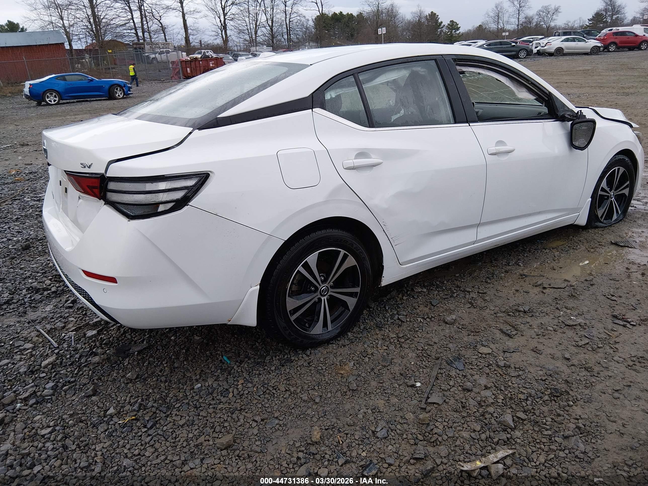 NISSAN SENTRA image 4