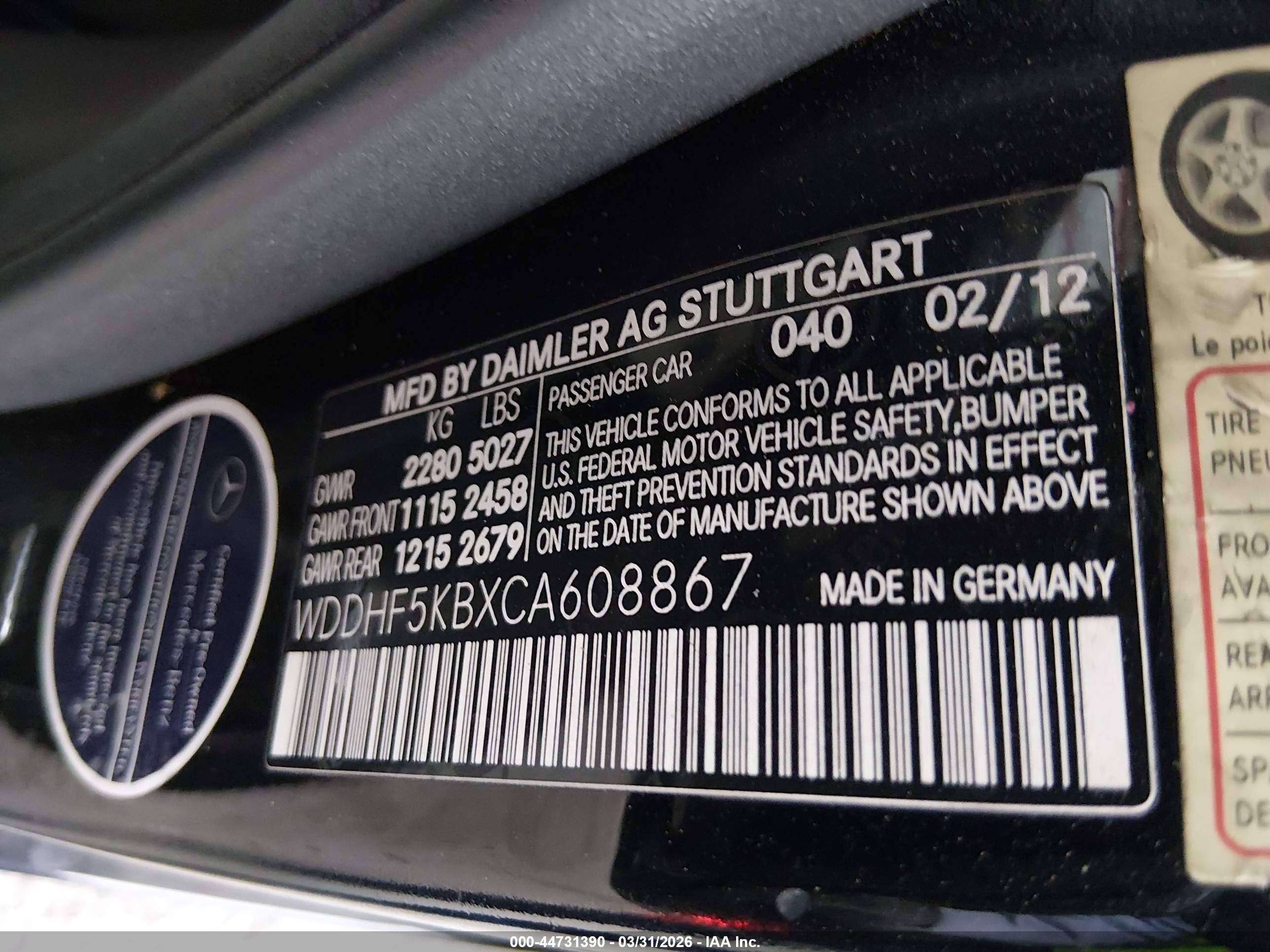 MERCEDES-BENZ E image 9