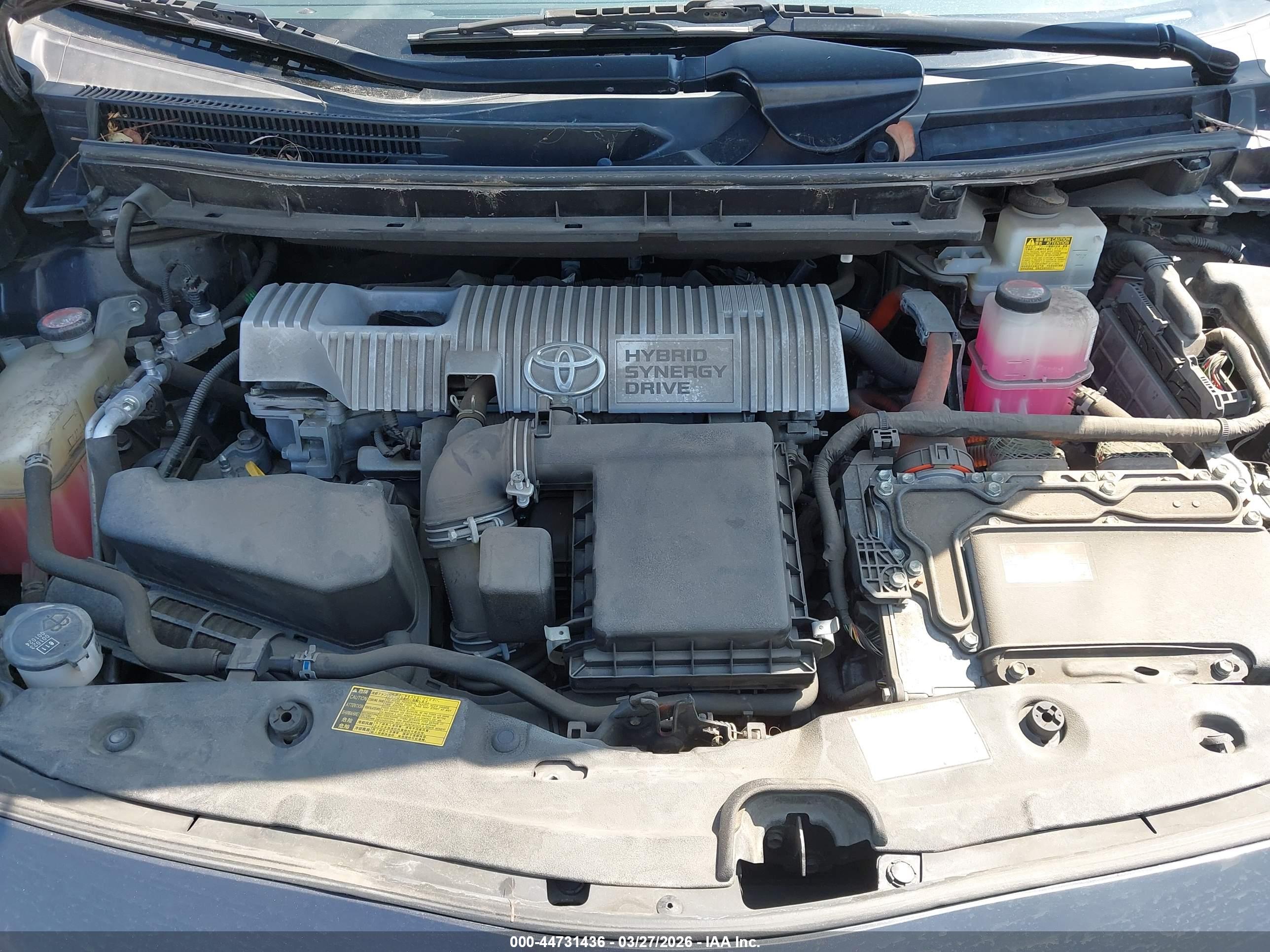 TOYOTA PRIUS image 10