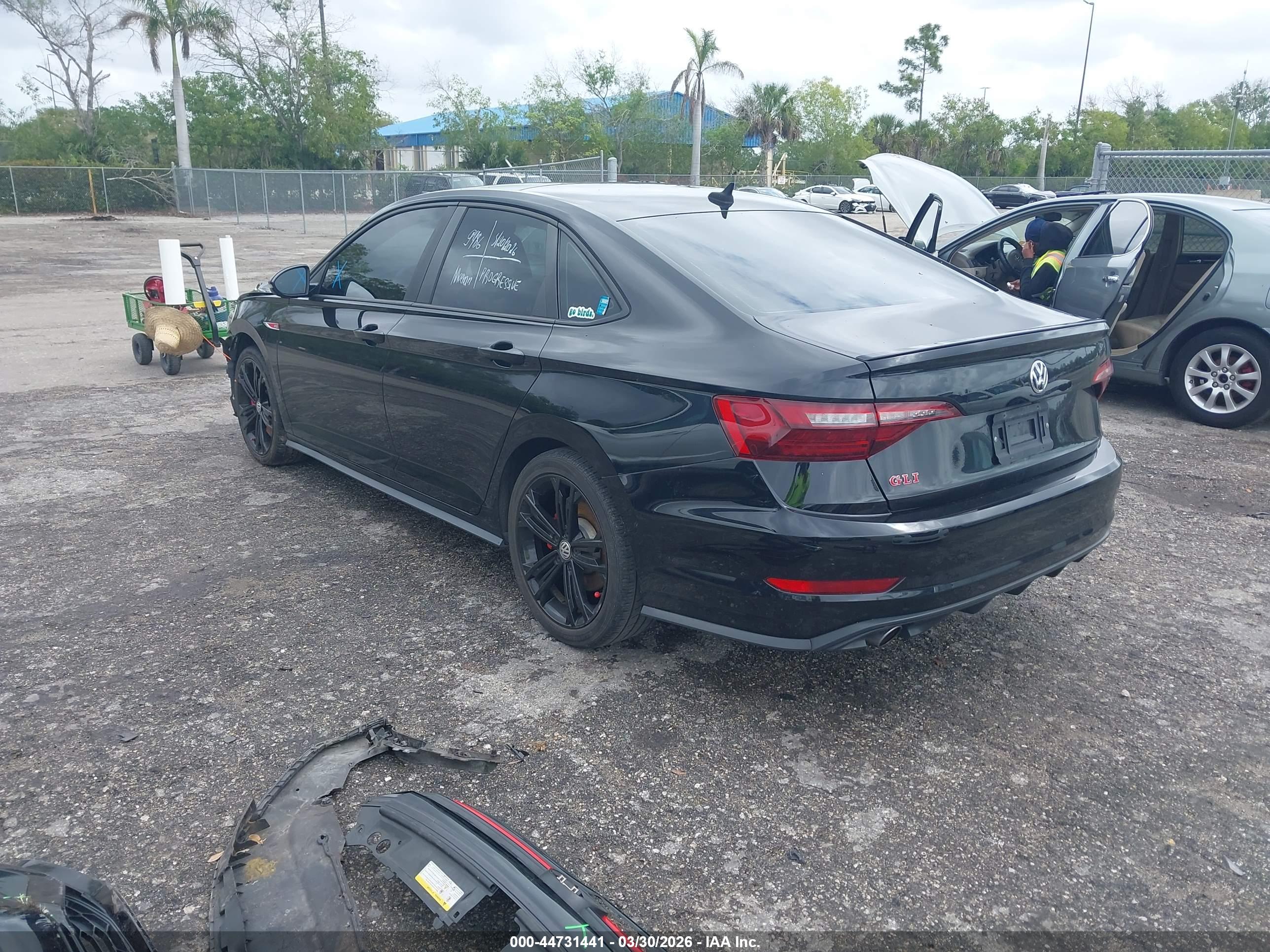 VOLKSWAGEN JETTA image 3