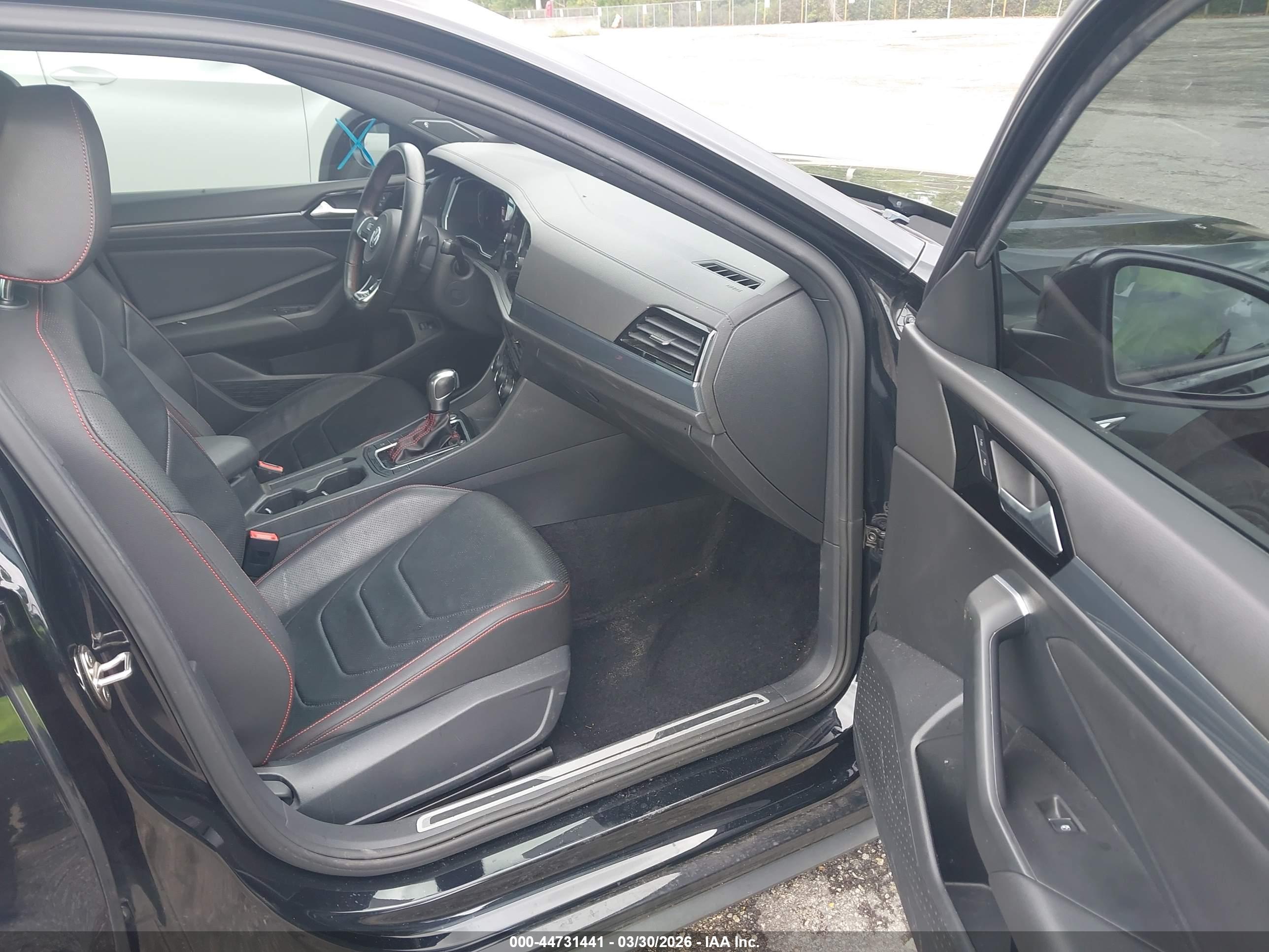 VOLKSWAGEN JETTA image 5