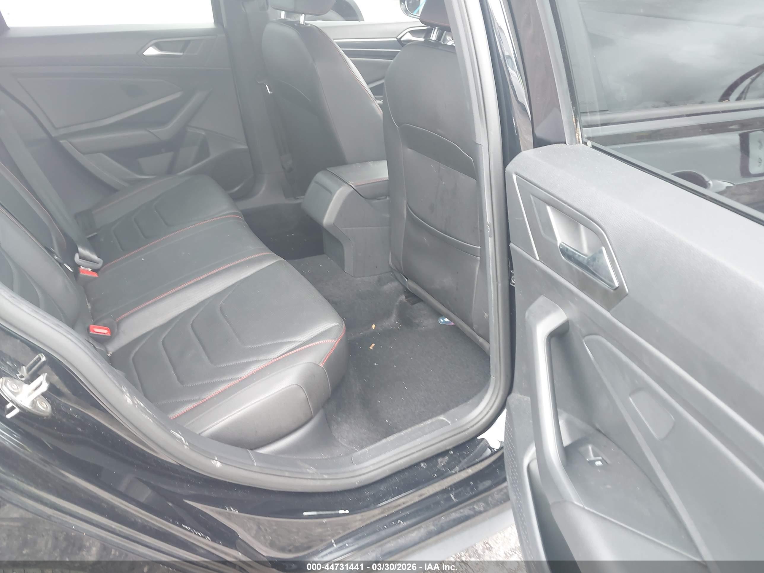 VOLKSWAGEN JETTA image 8