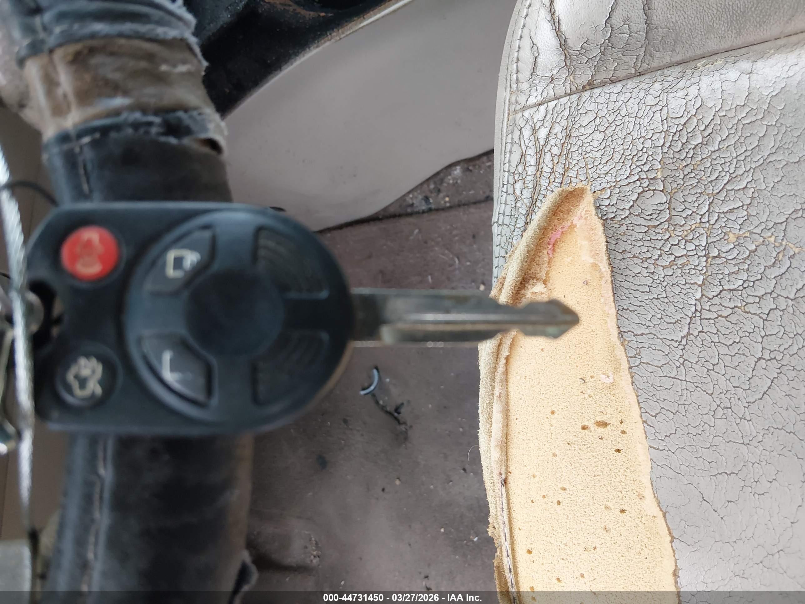 FORD ESCAPE image 11