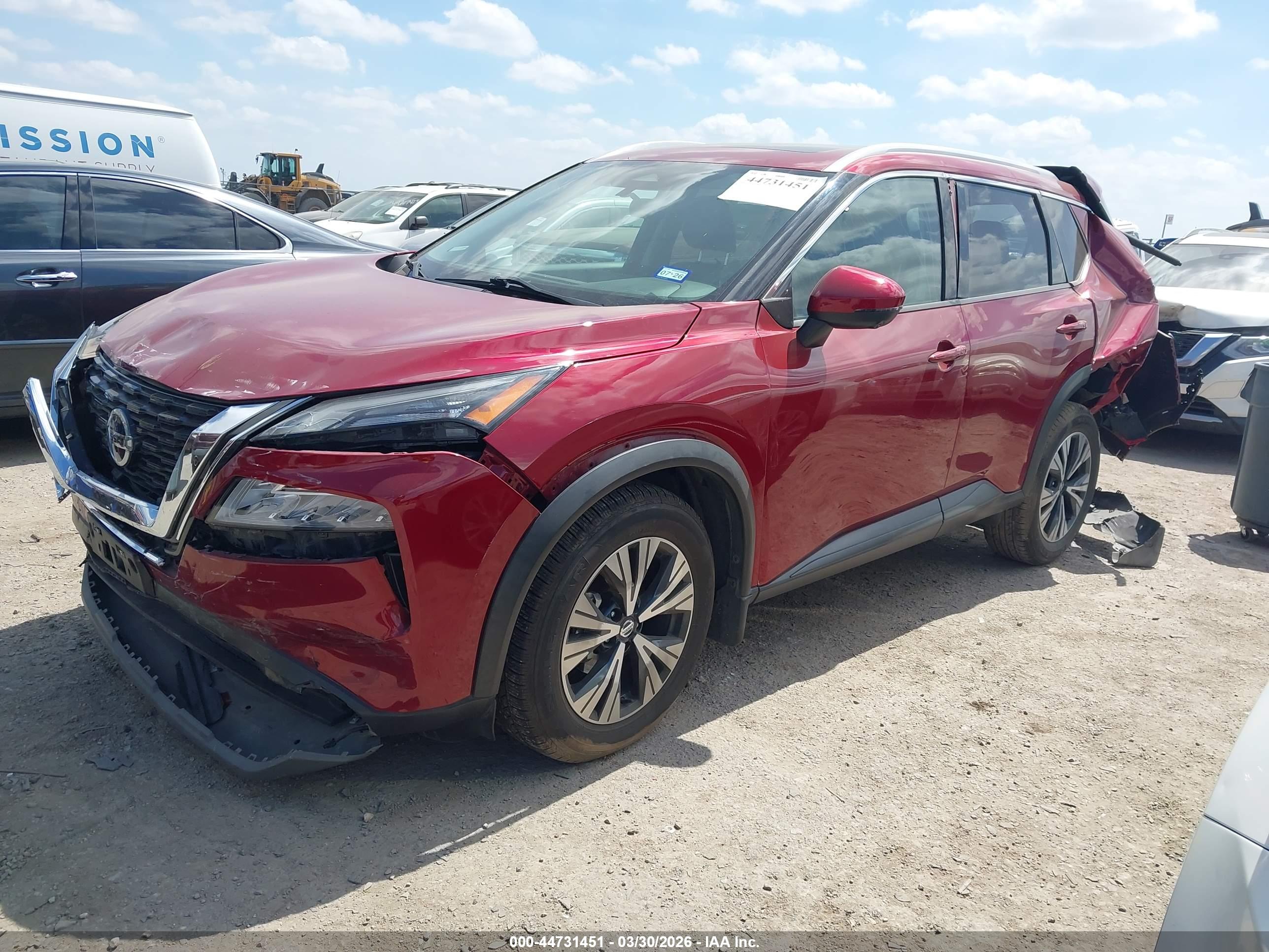 NISSAN ROGUE image 2