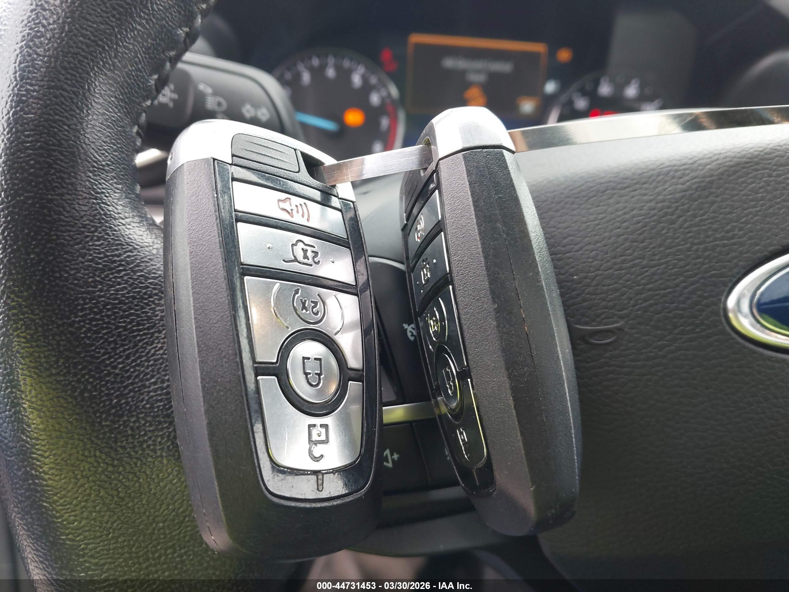 FORD EXPLORER image 11