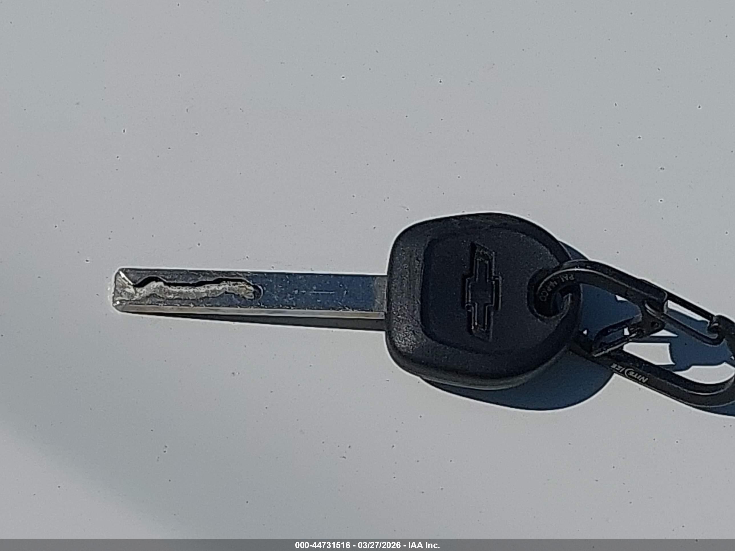 CHEVROLET SILVERADO image 11