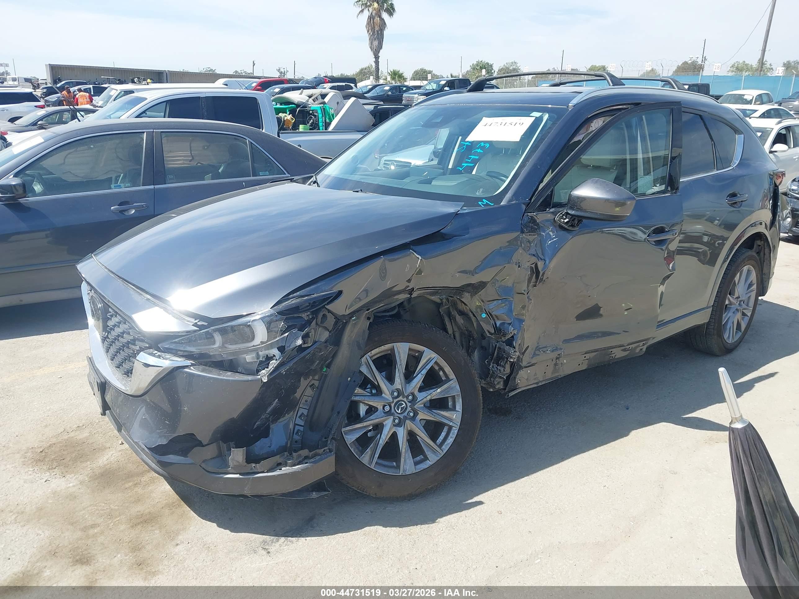 MAZDA CX-5 image 2
