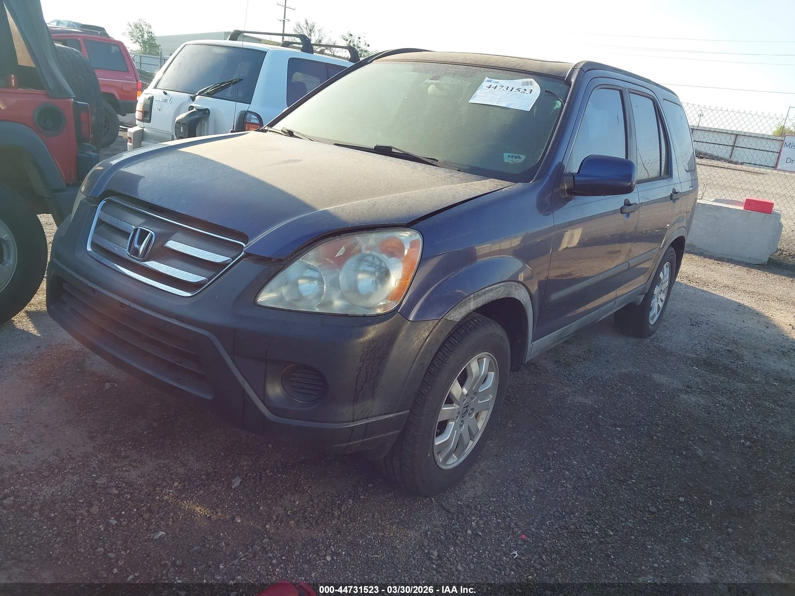 HONDA CR-V image 2