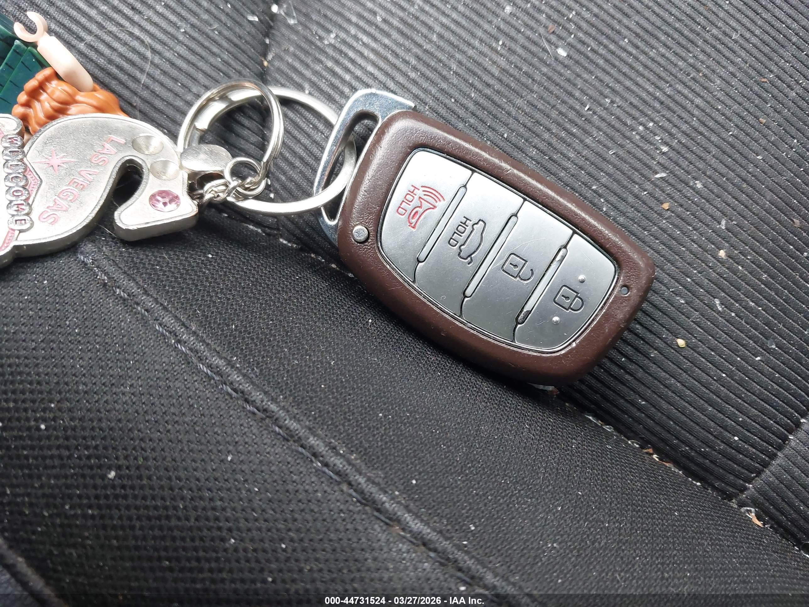 HYUNDAI ELANTRA image 11