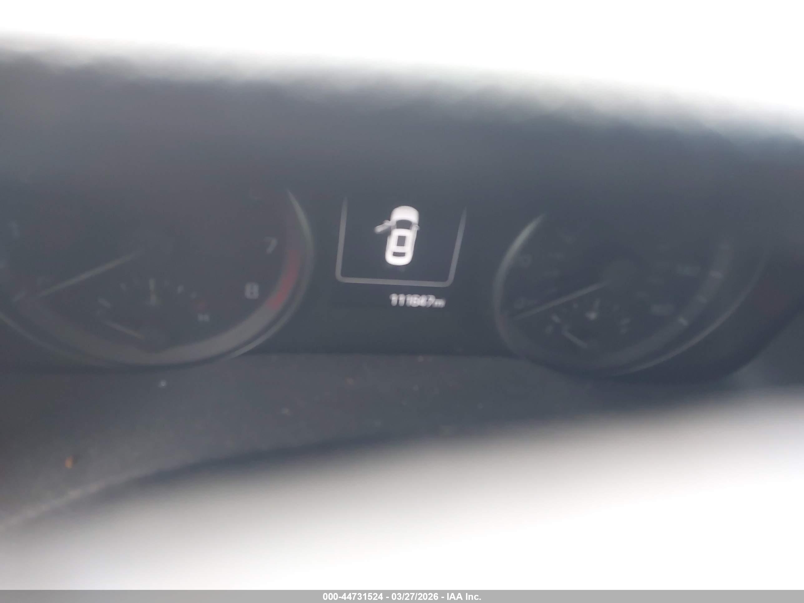 HYUNDAI ELANTRA image 7