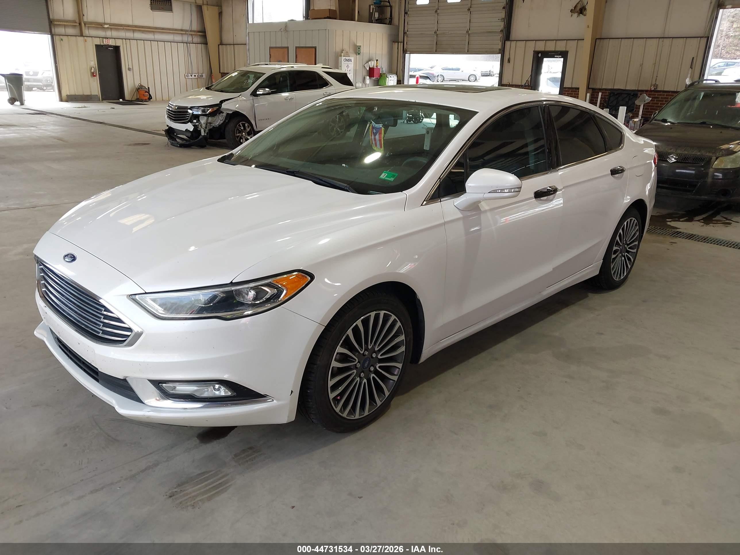 FORD FUSION image 2