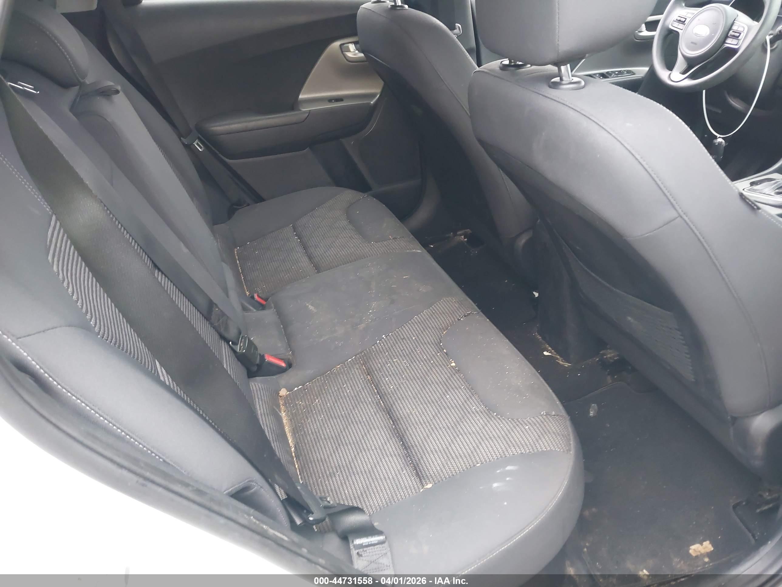 KIA NIRO image 8
