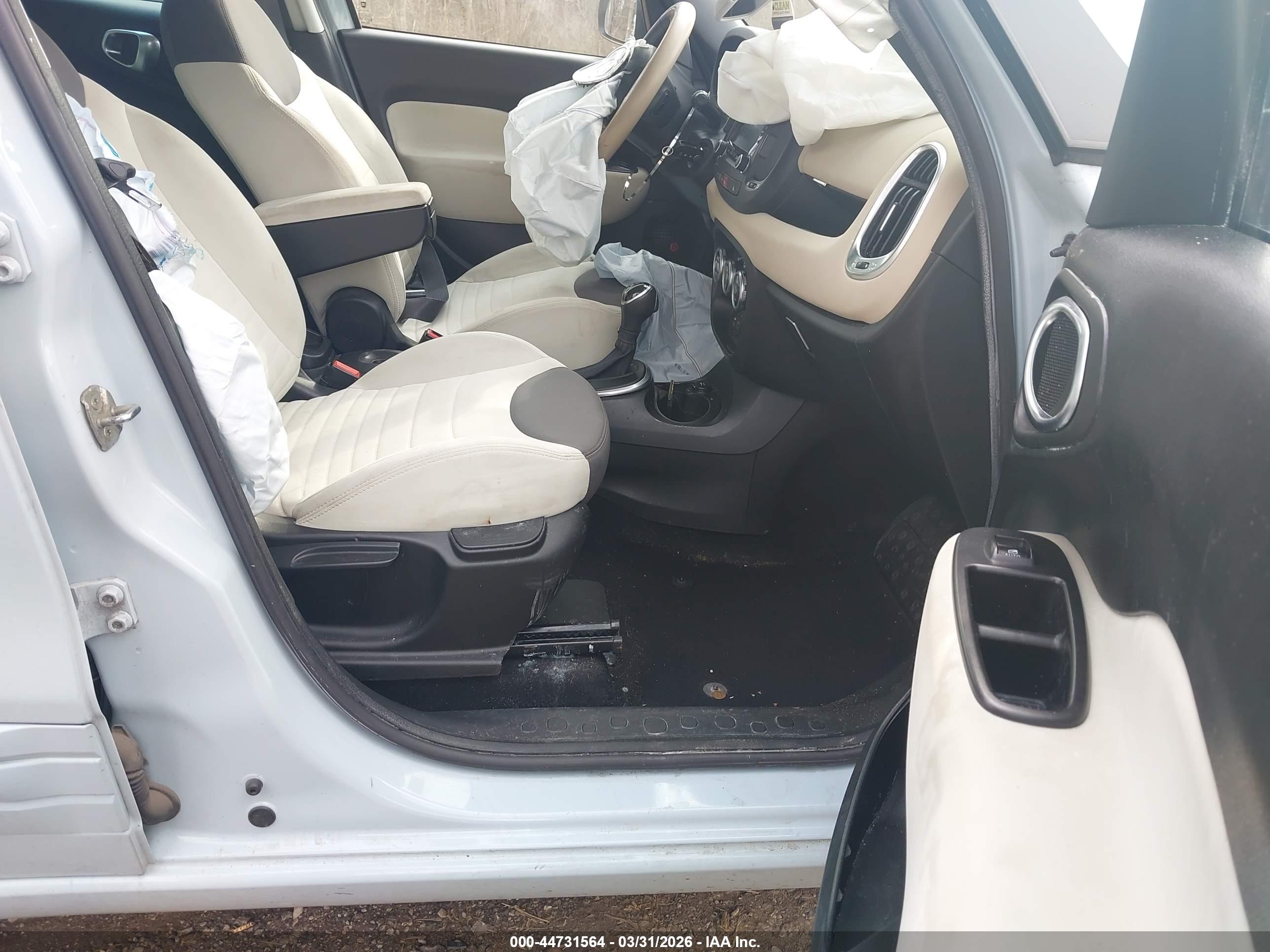 FIAT 500L image 5