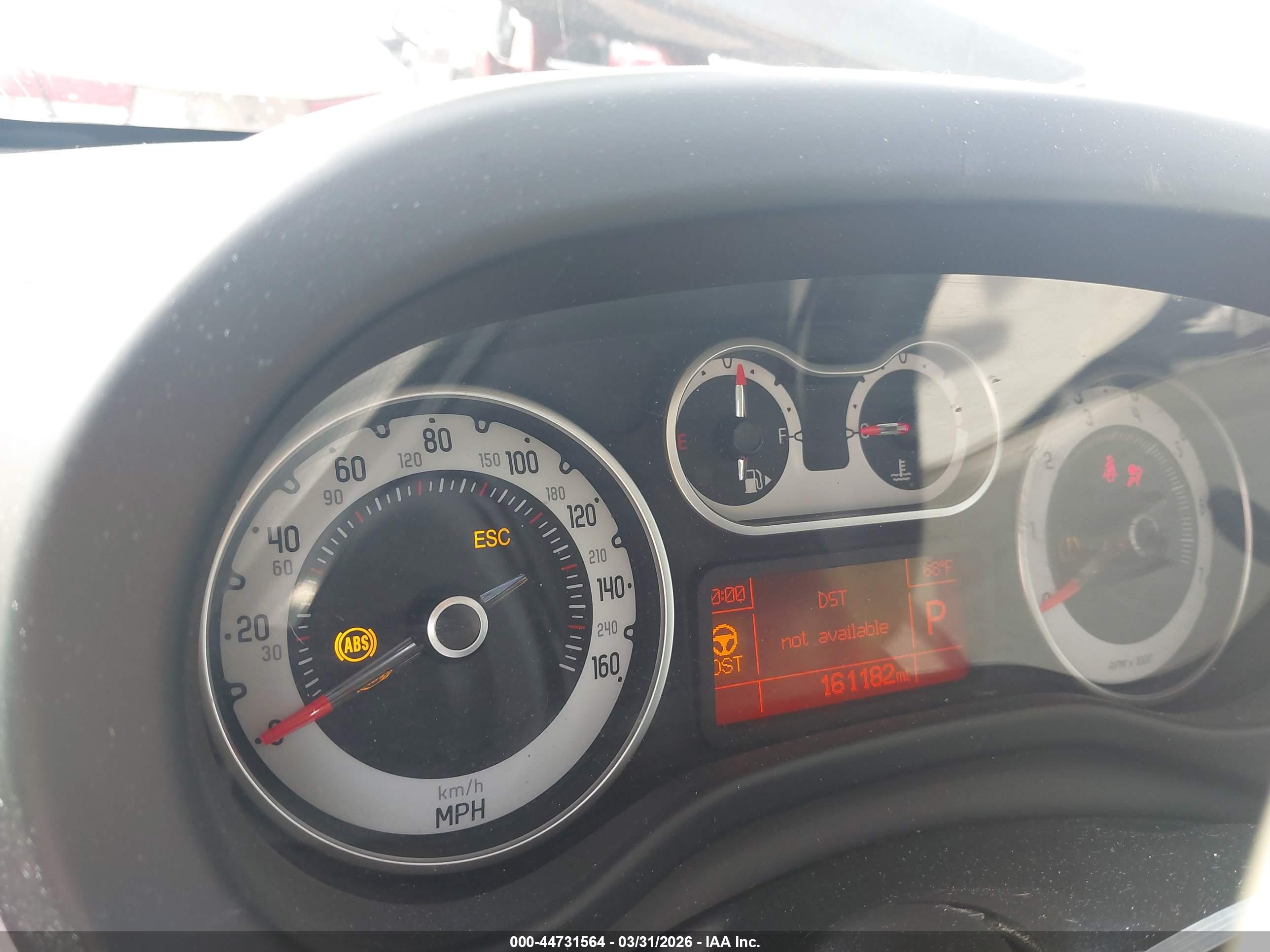 FIAT 500L image 7