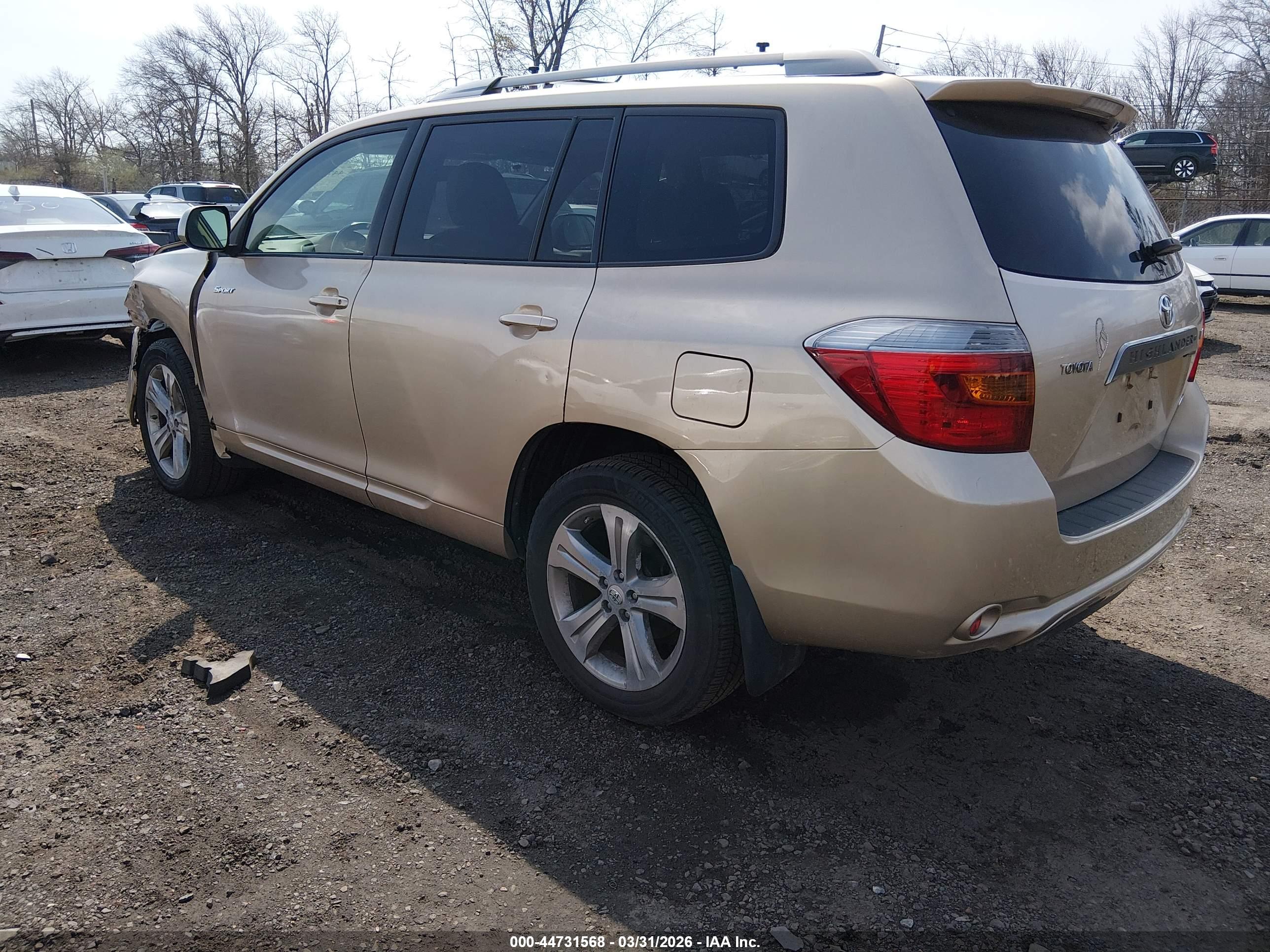 TOYOTA HIGHLANDER image 3