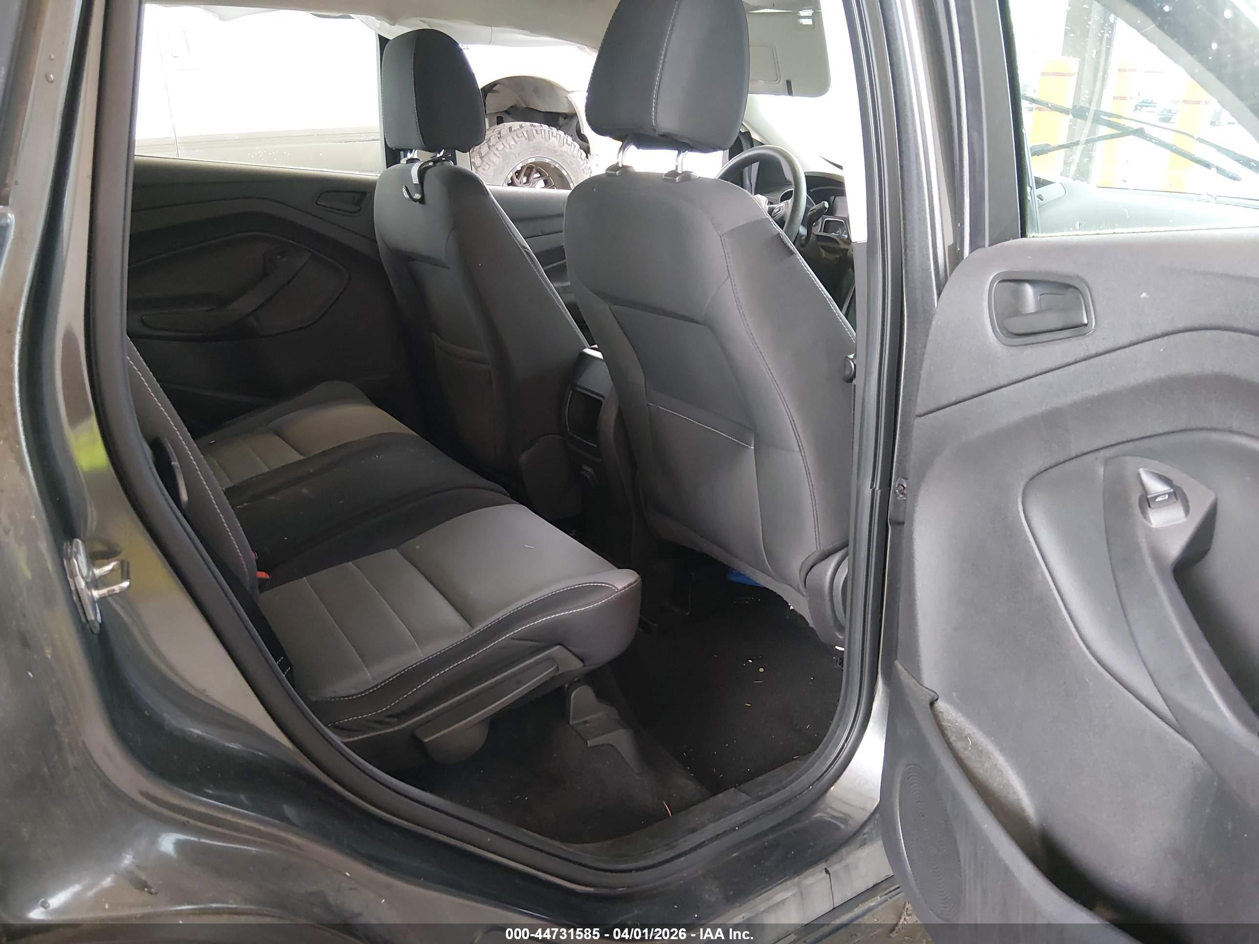 FORD ESCAPE image 8