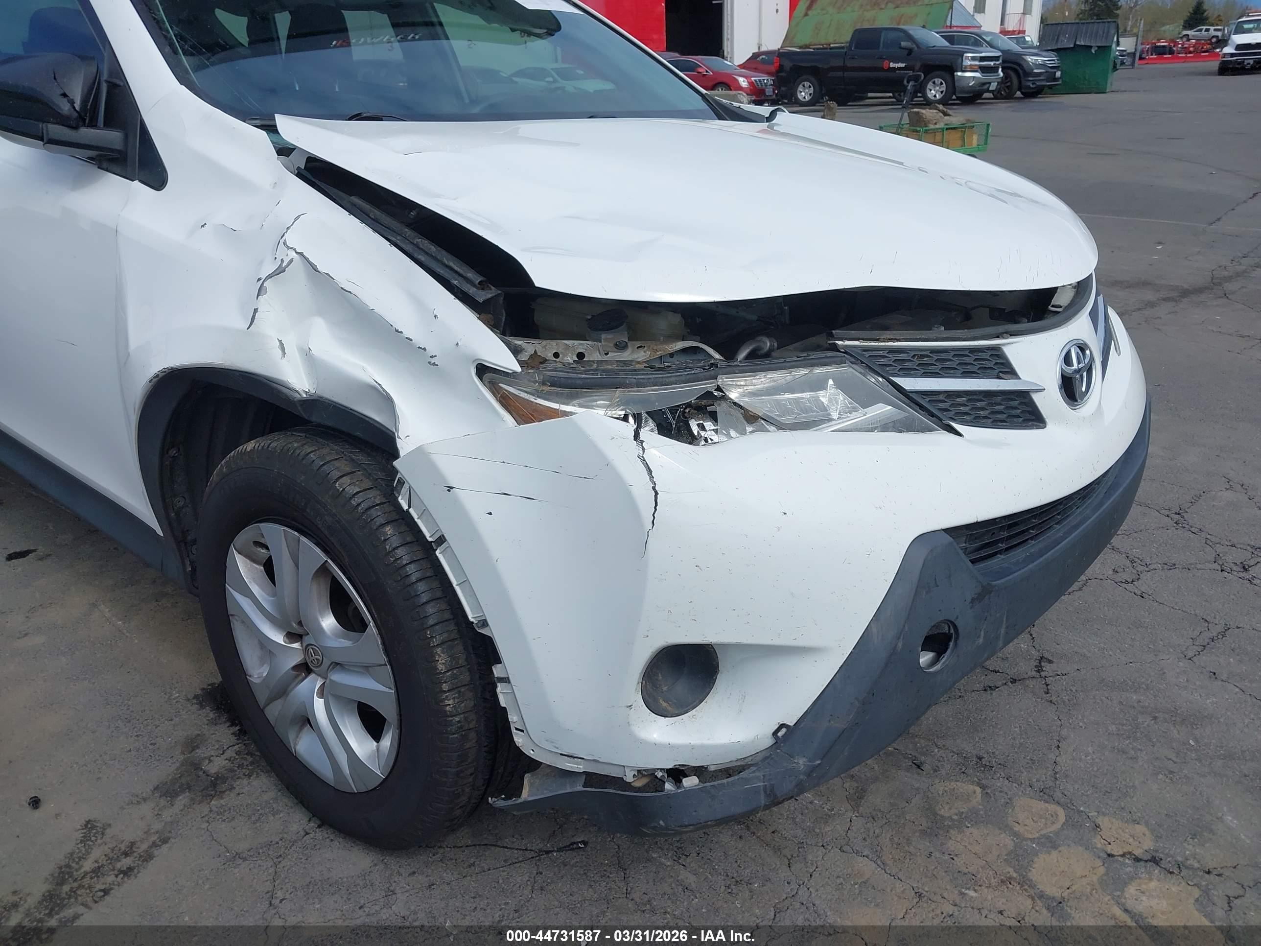 TOYOTA RAV4 image 6