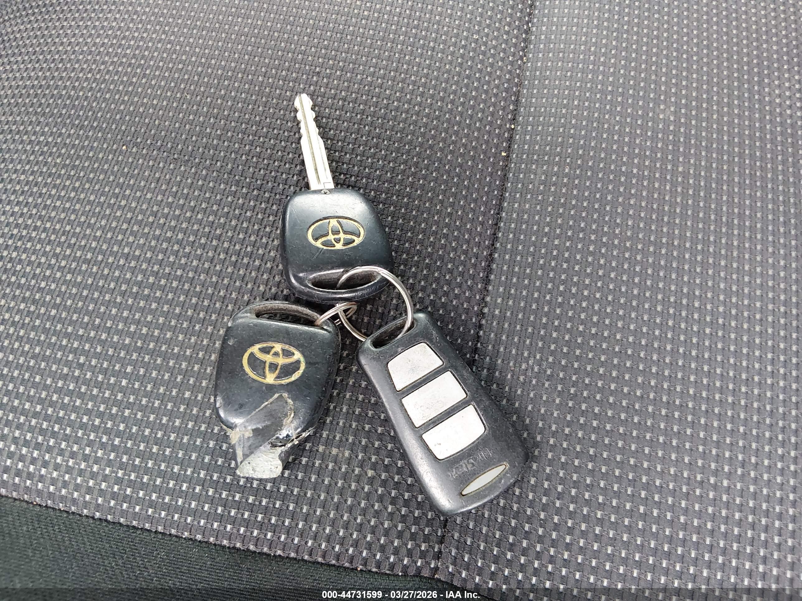 TOYOTA FJ image 11
