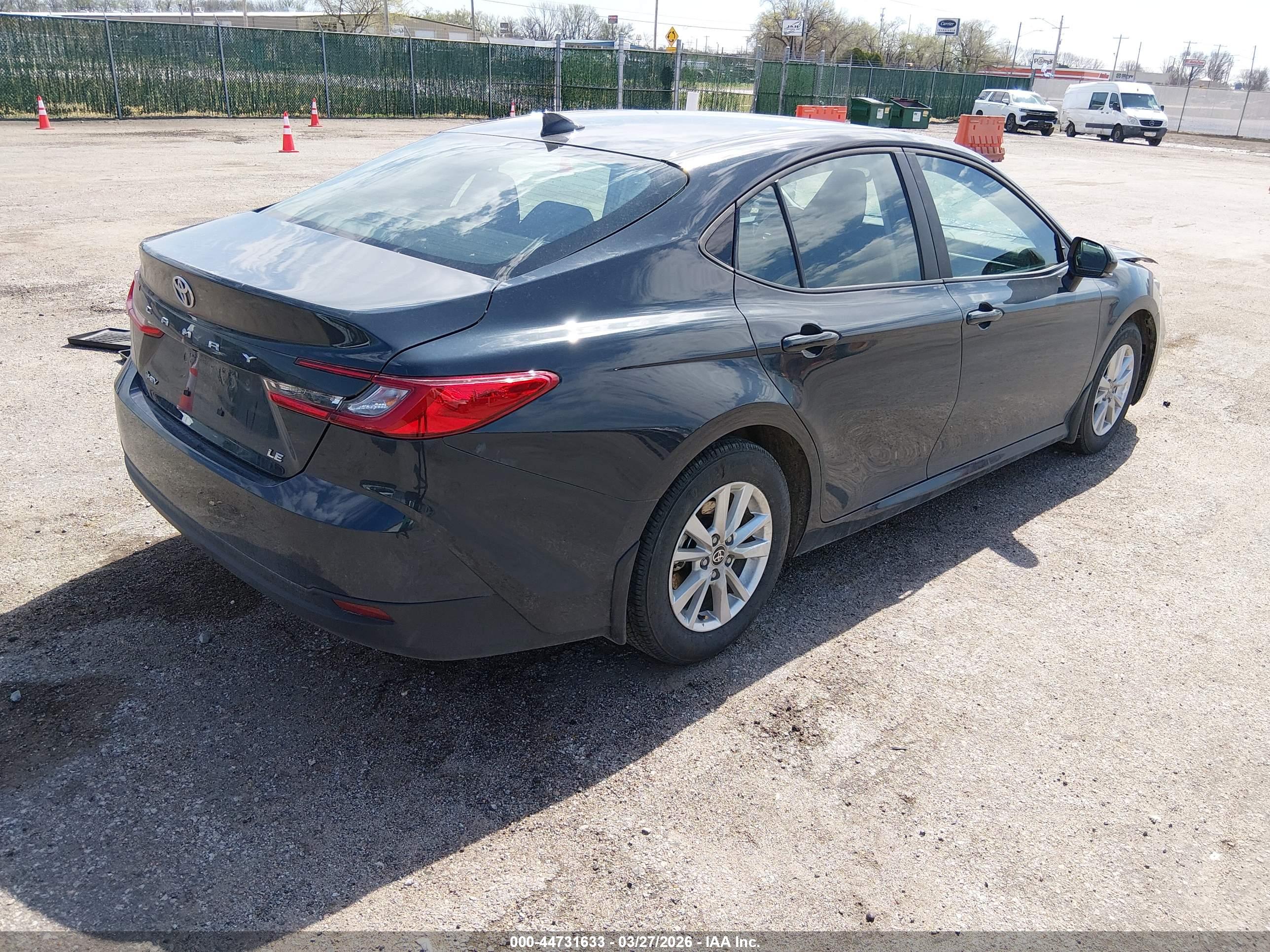 TOYOTA CAMRY image 4