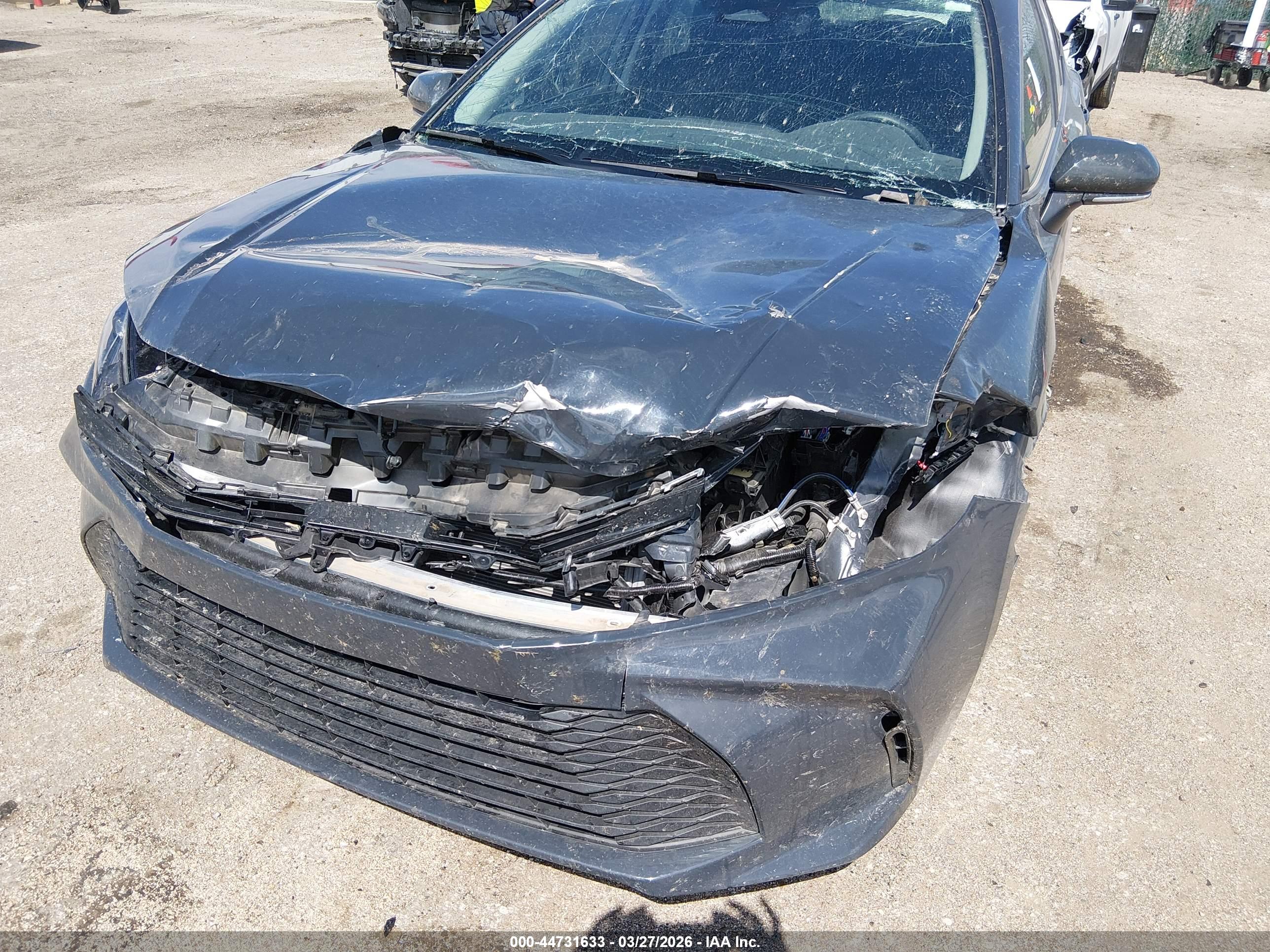 TOYOTA CAMRY image 6
