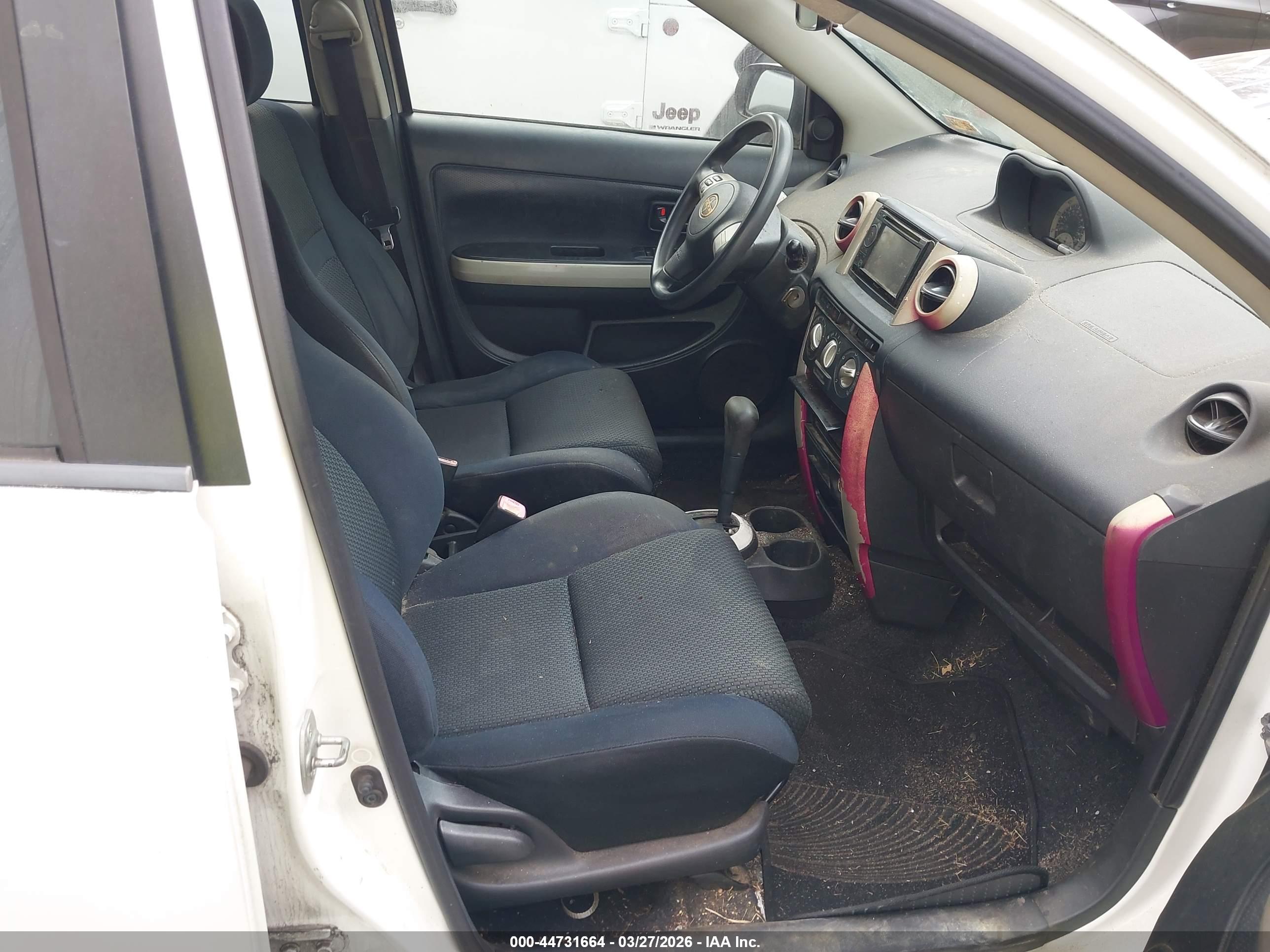 SCION XA image 5