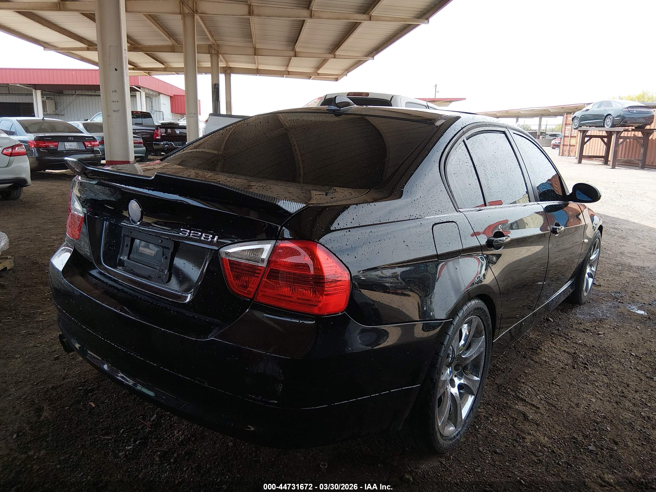BMW 328I image 4