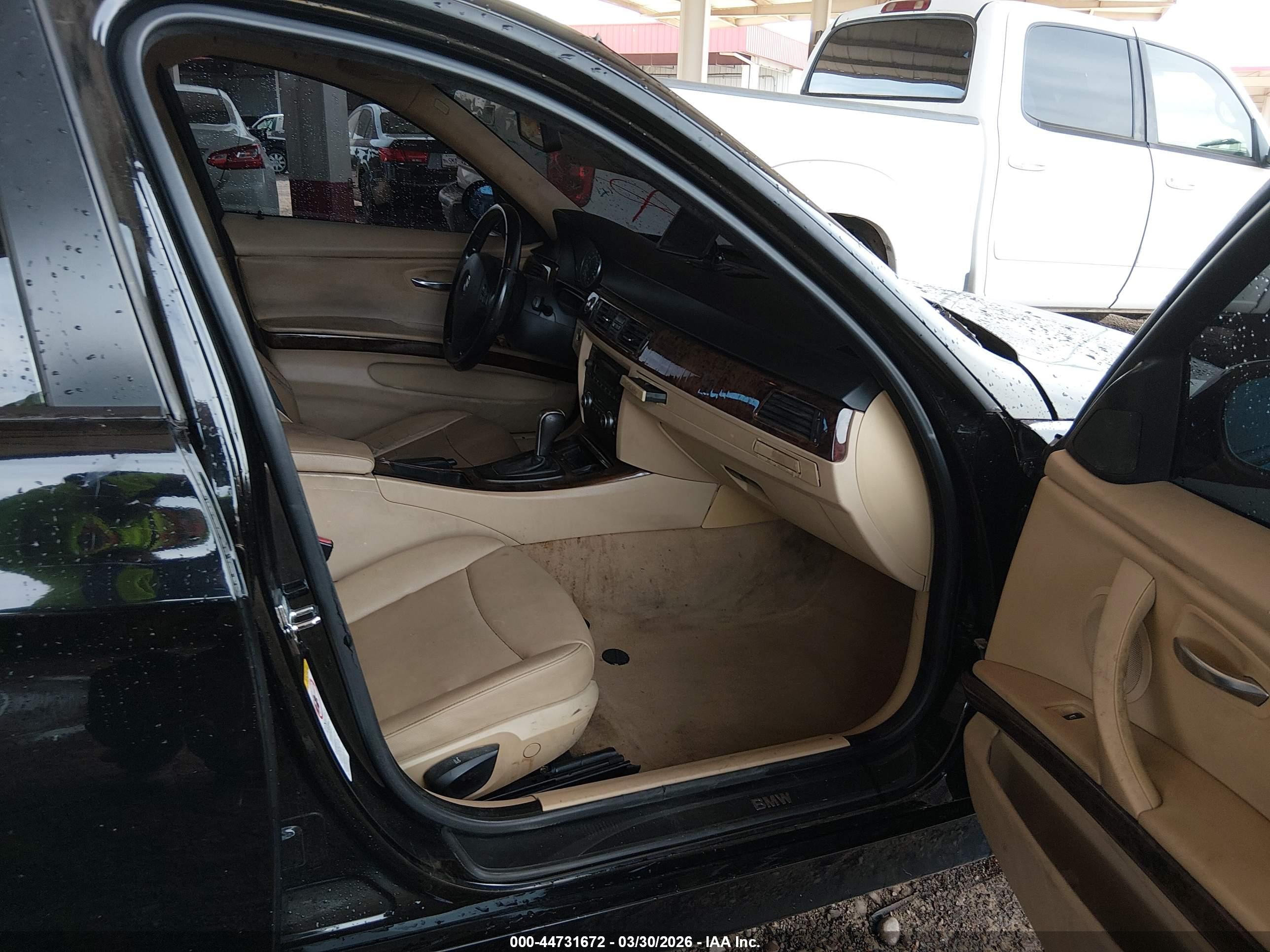 BMW 328I image 5