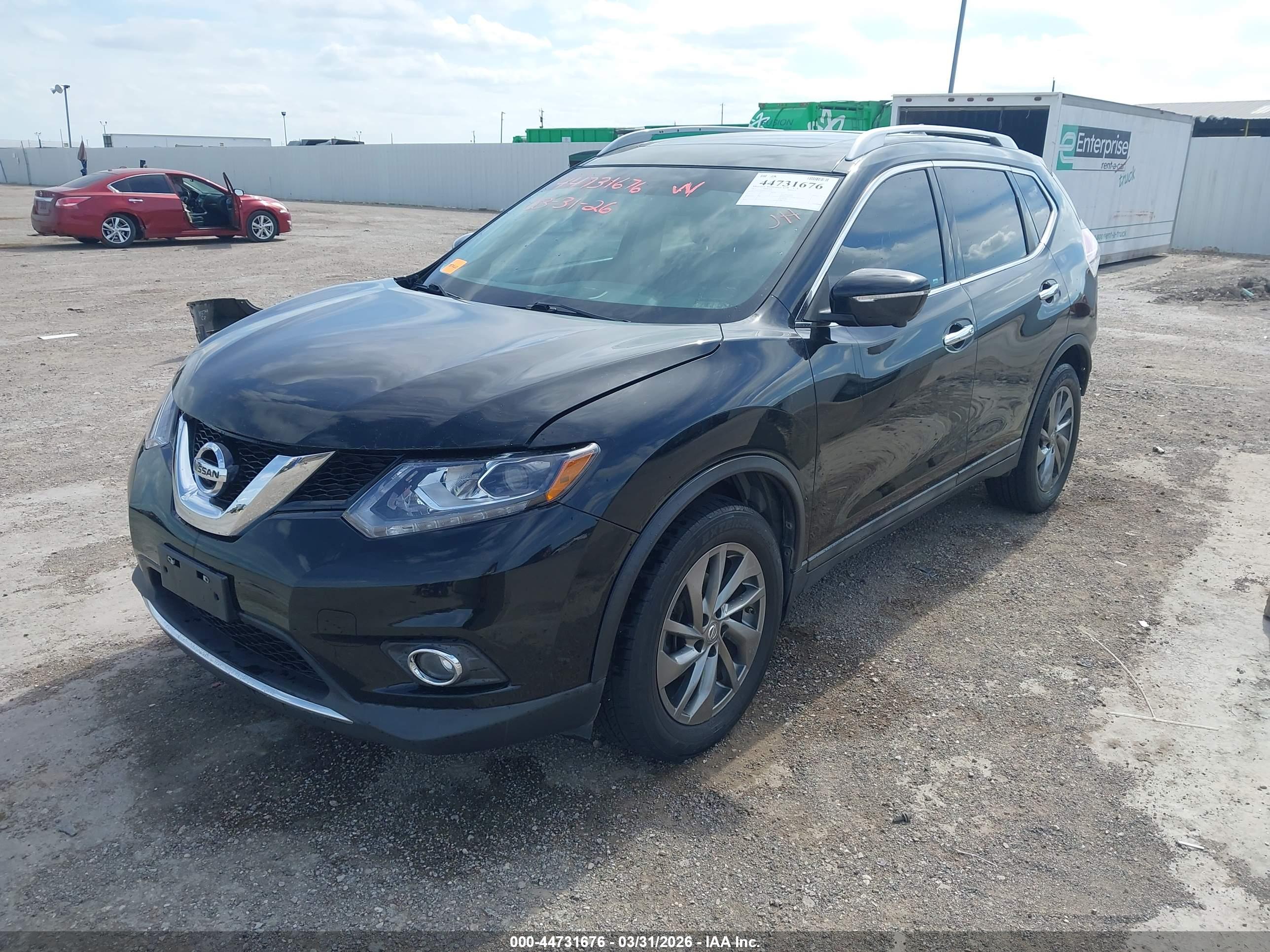 NISSAN ROGUE image 2