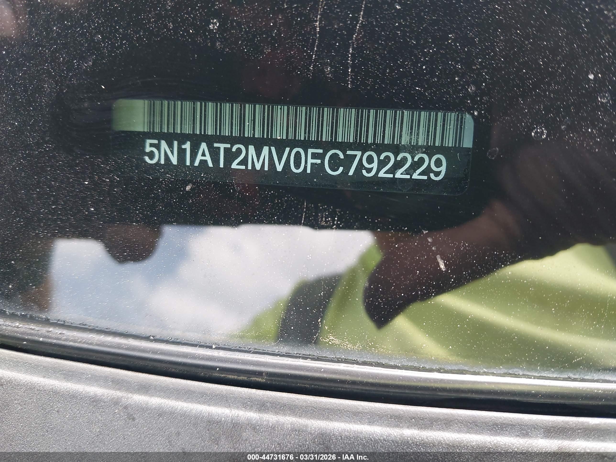 NISSAN ROGUE image 9