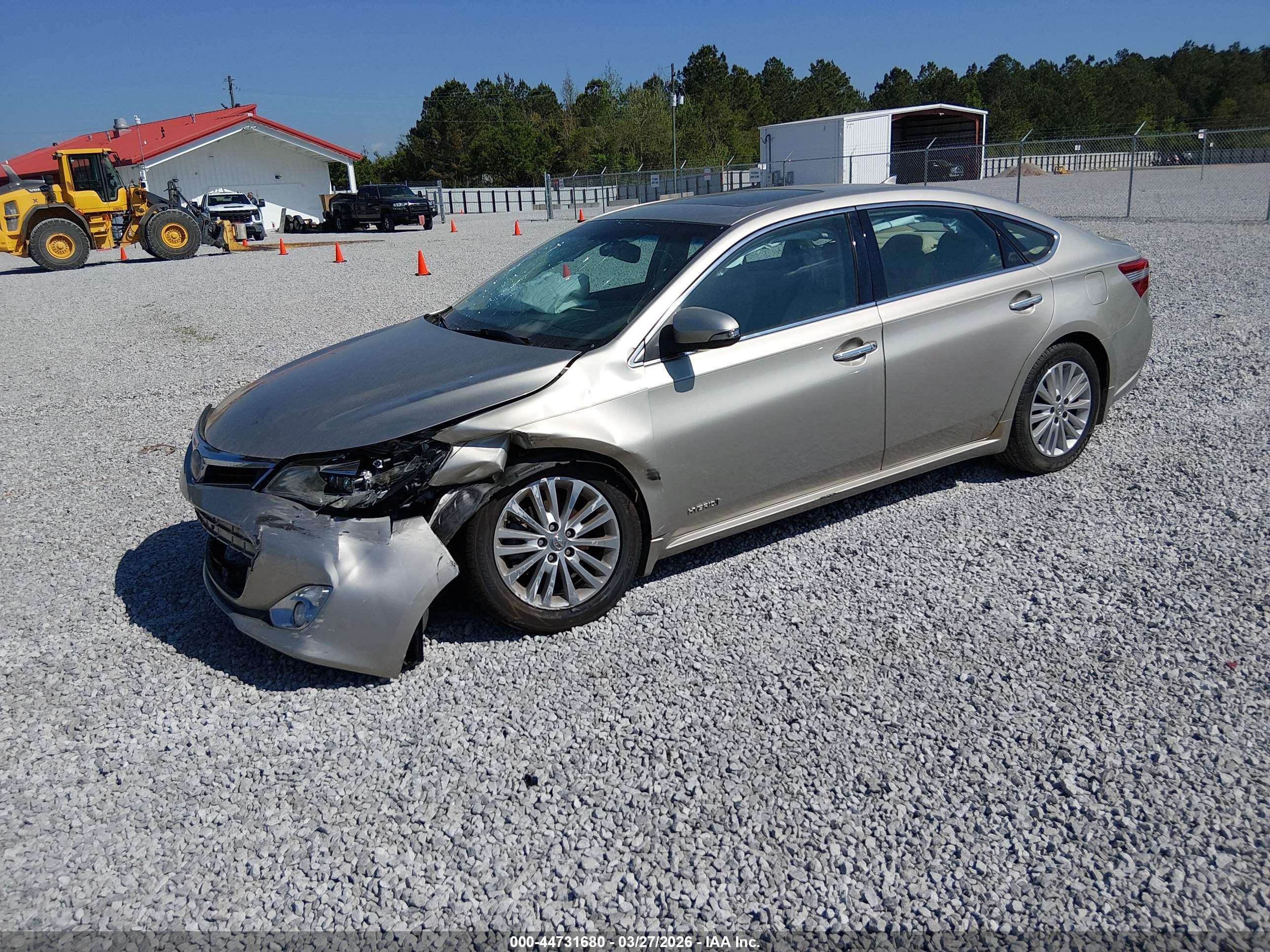 TOYOTA AVALON image 2