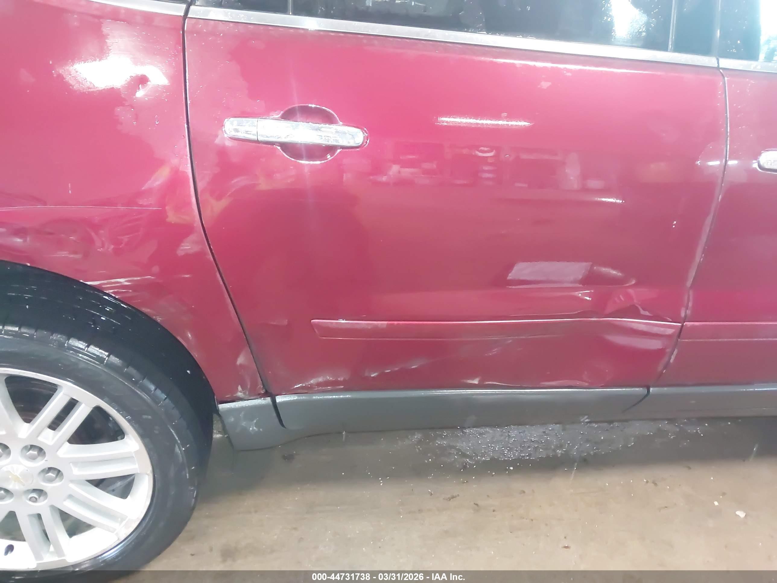 CHEVROLET TRAVERSE image 6