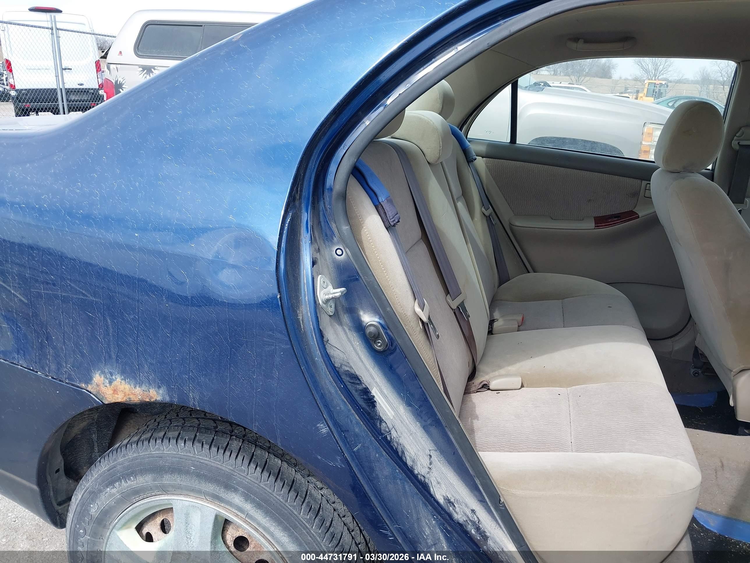 TOYOTA COROLLA image 8