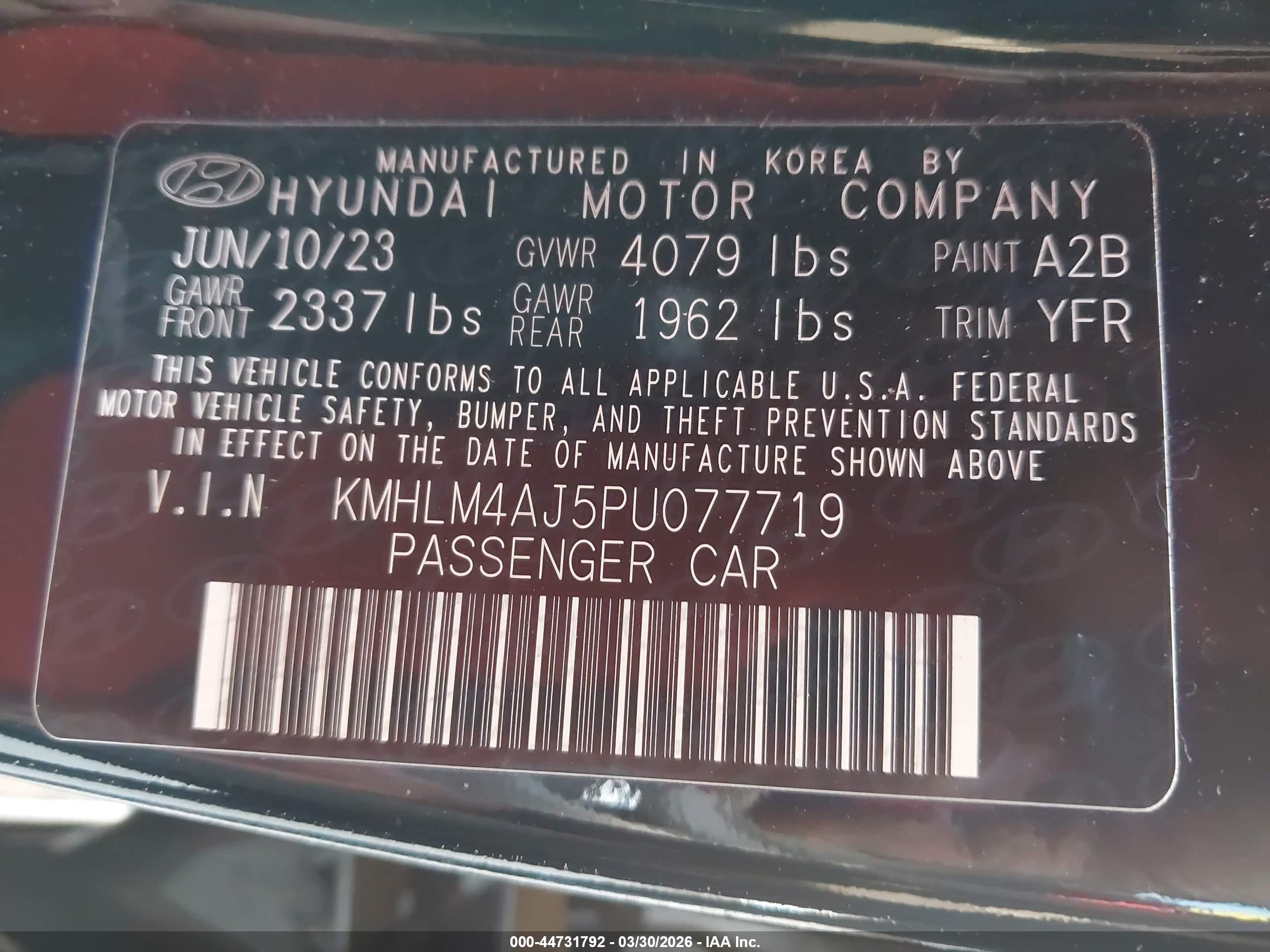 HYUNDAI ELANTRA image 9
